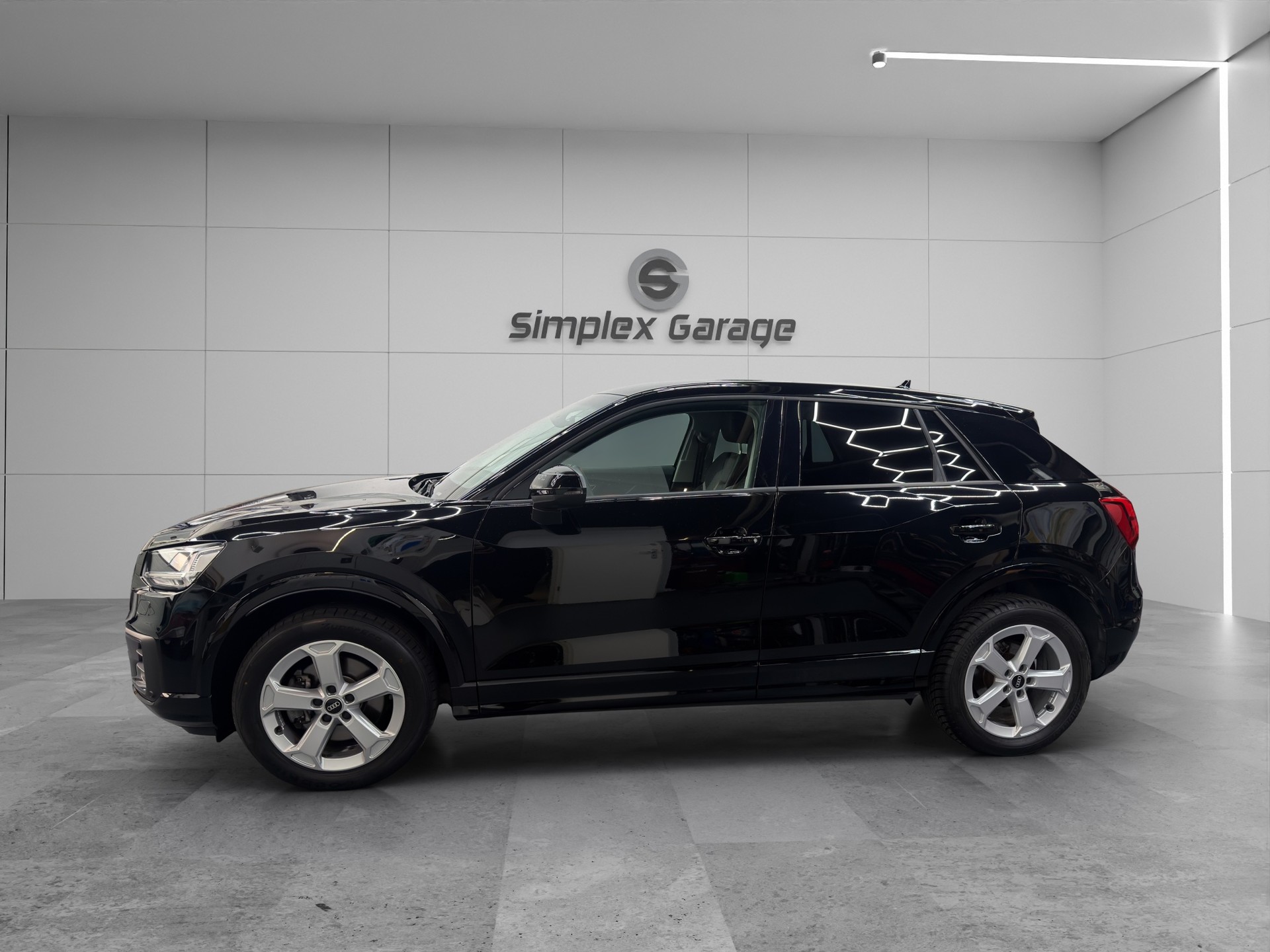 AUDI Q2 35 TFSI Sport Attraction-image-1