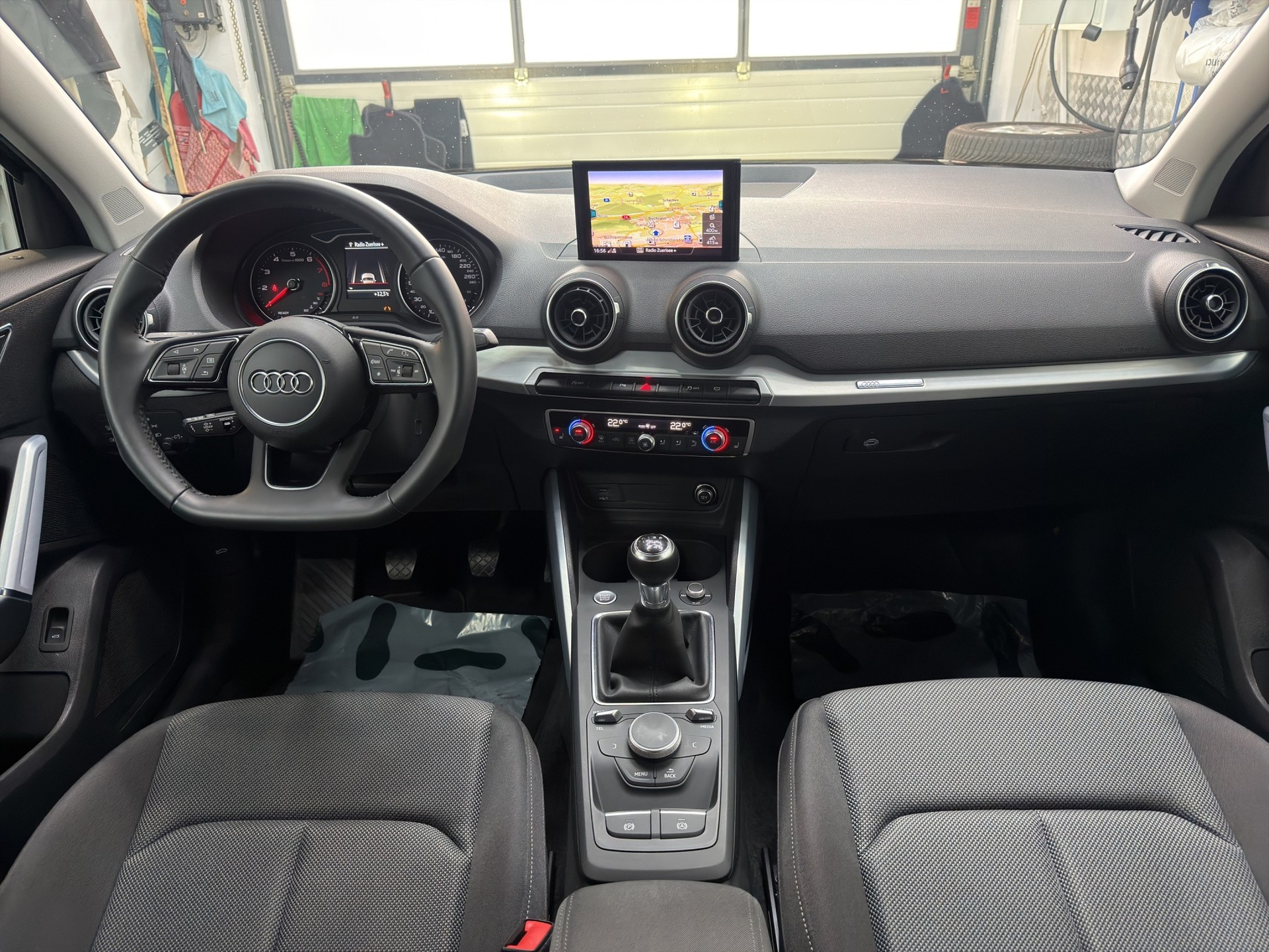 AUDI Q2 35 TFSI Sport Attraction-image-8