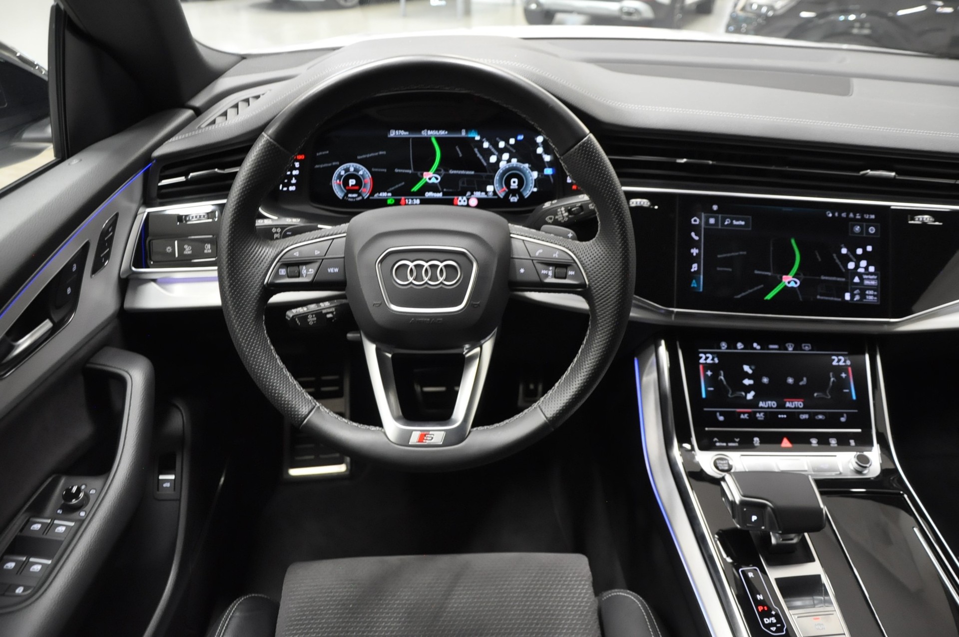 AUDI Q8 50 TDI quattro tiptronic-image-17