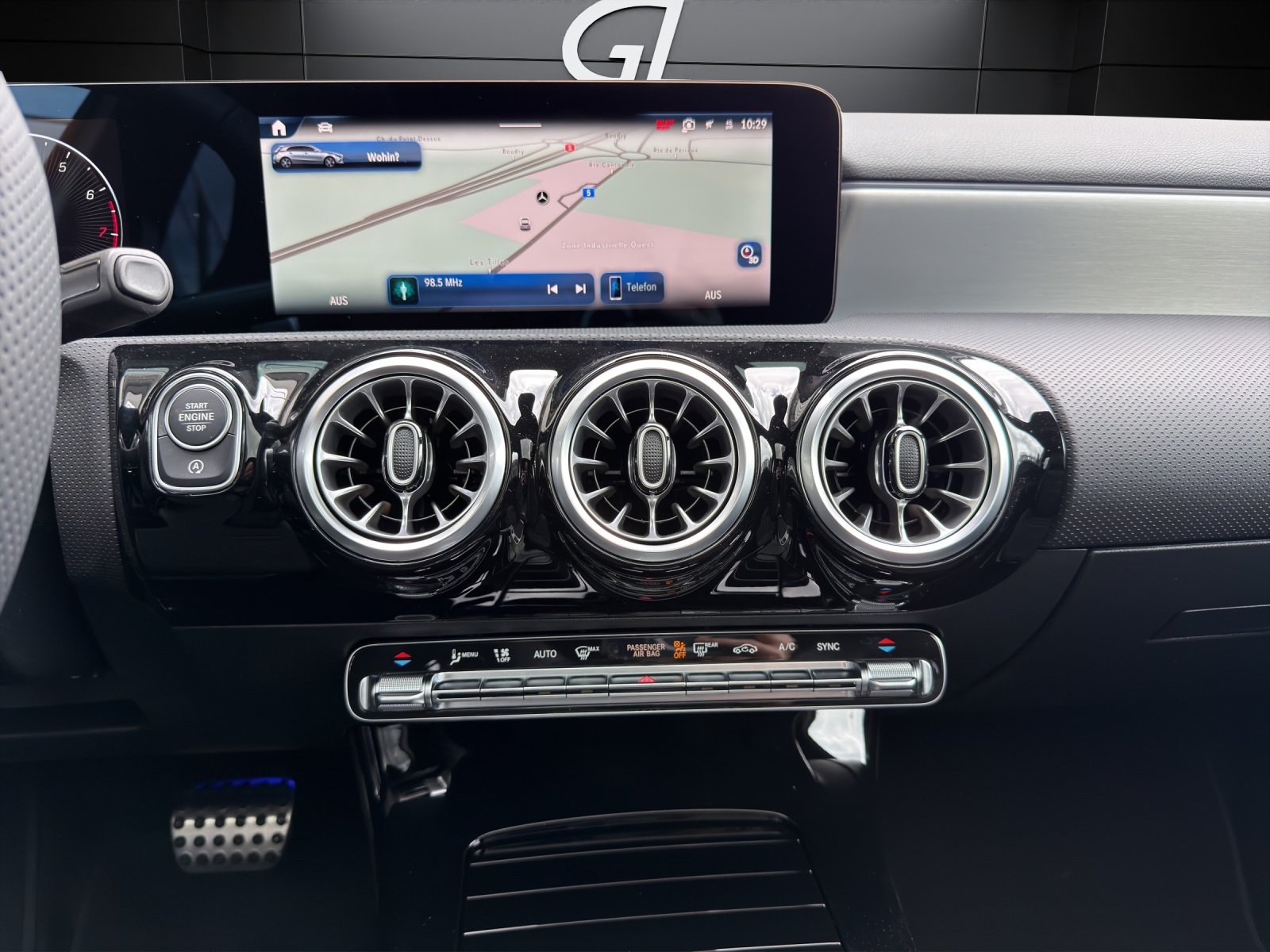 MERCEDES-BENZ A 250 4Matic 8G-DCT-image-12