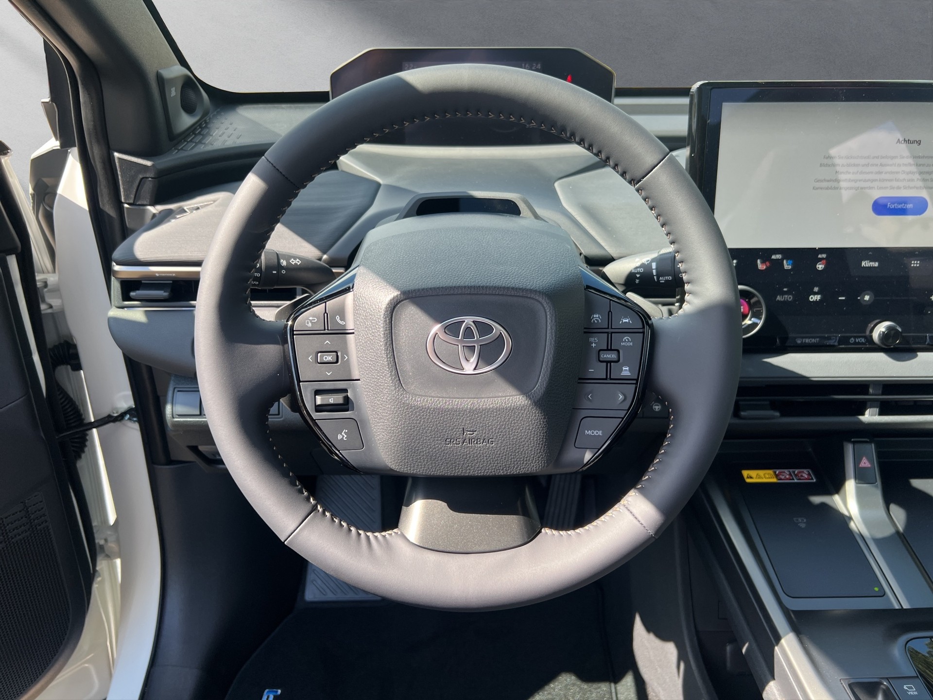 TOYOTA bZ4X Touring Premium AWD-image-4