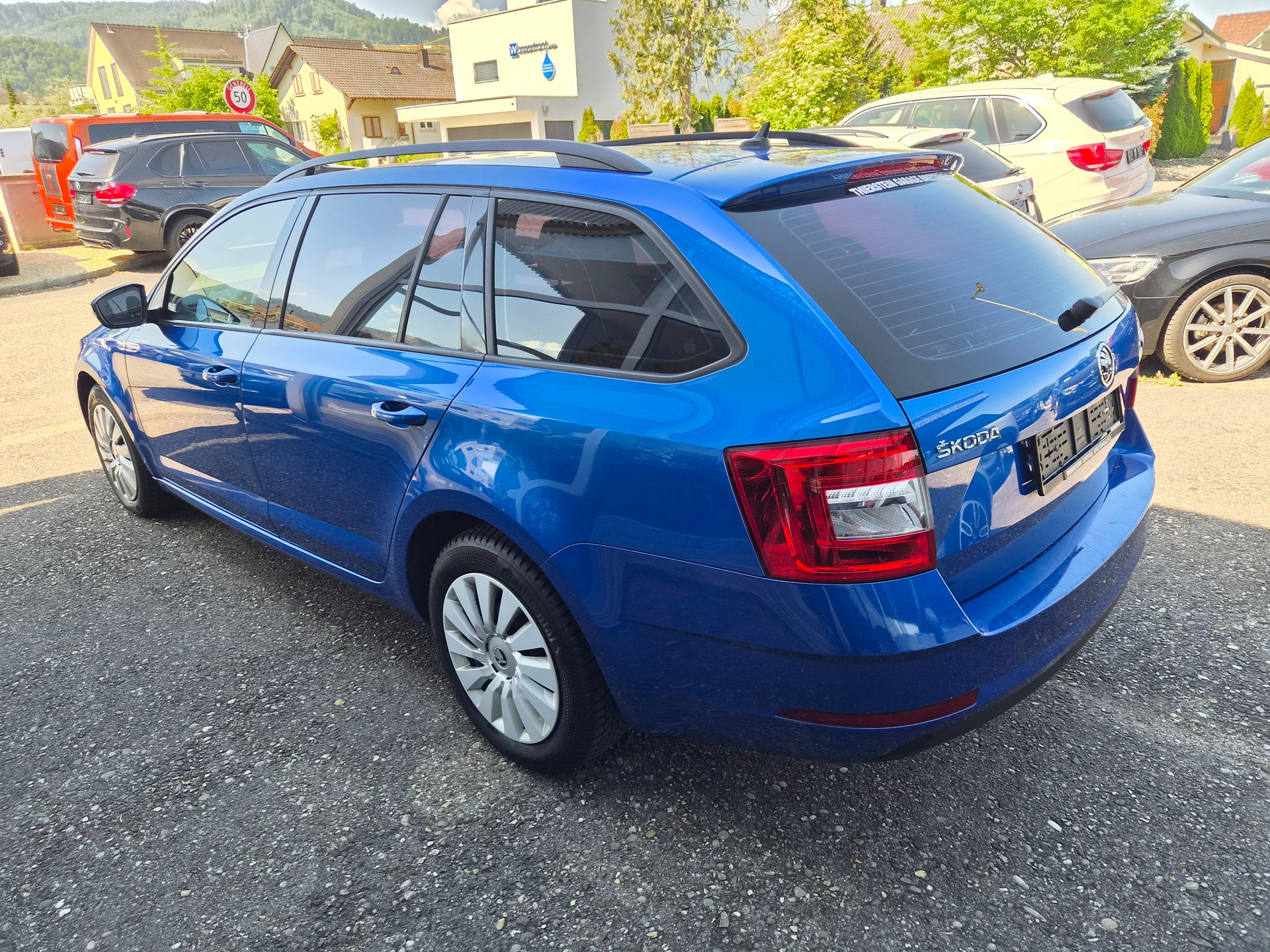 SKODA Octavia Combi 2.0 TDI Ambition DSG-image-3