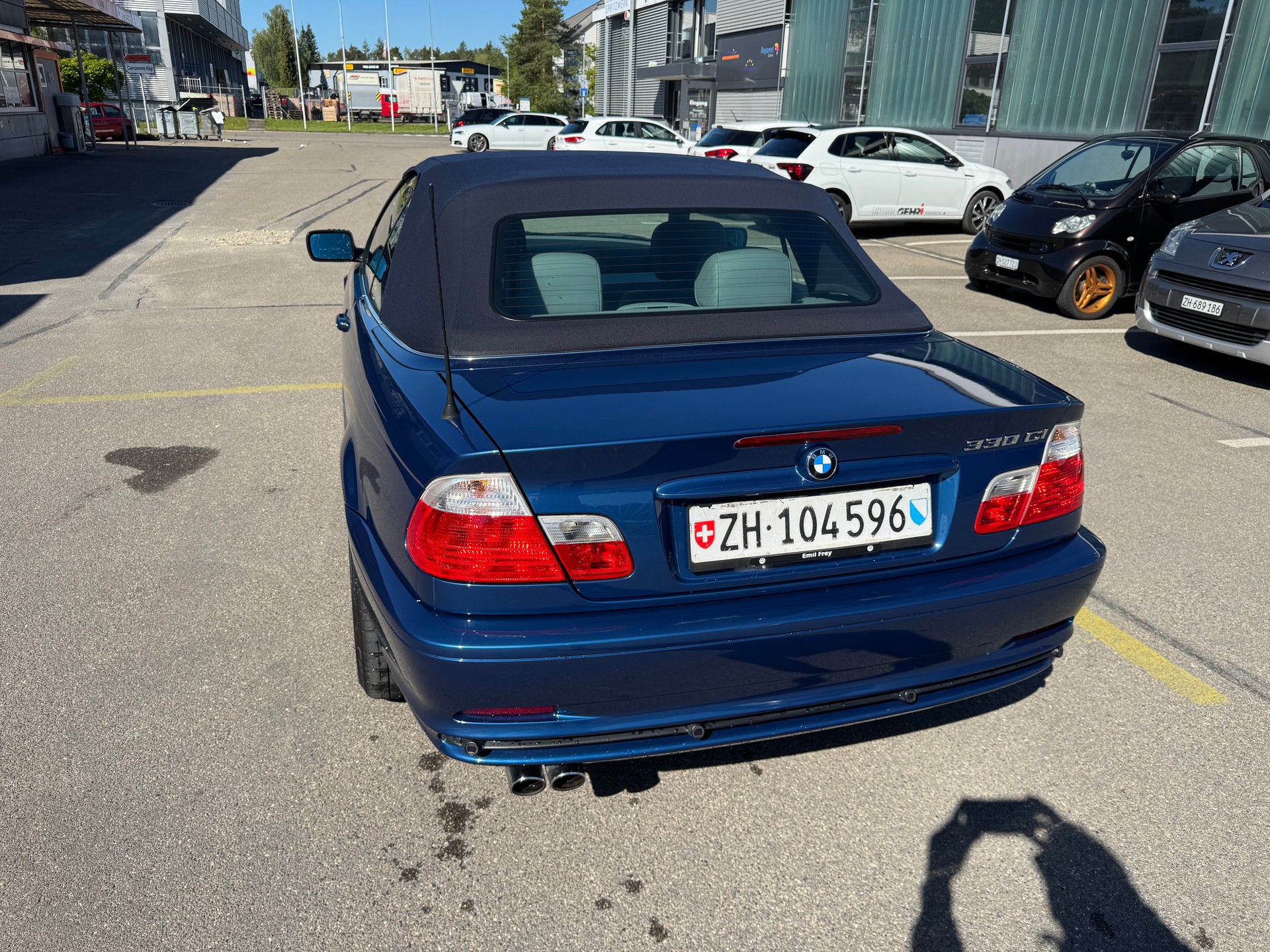 BMW 330Ci-image-2