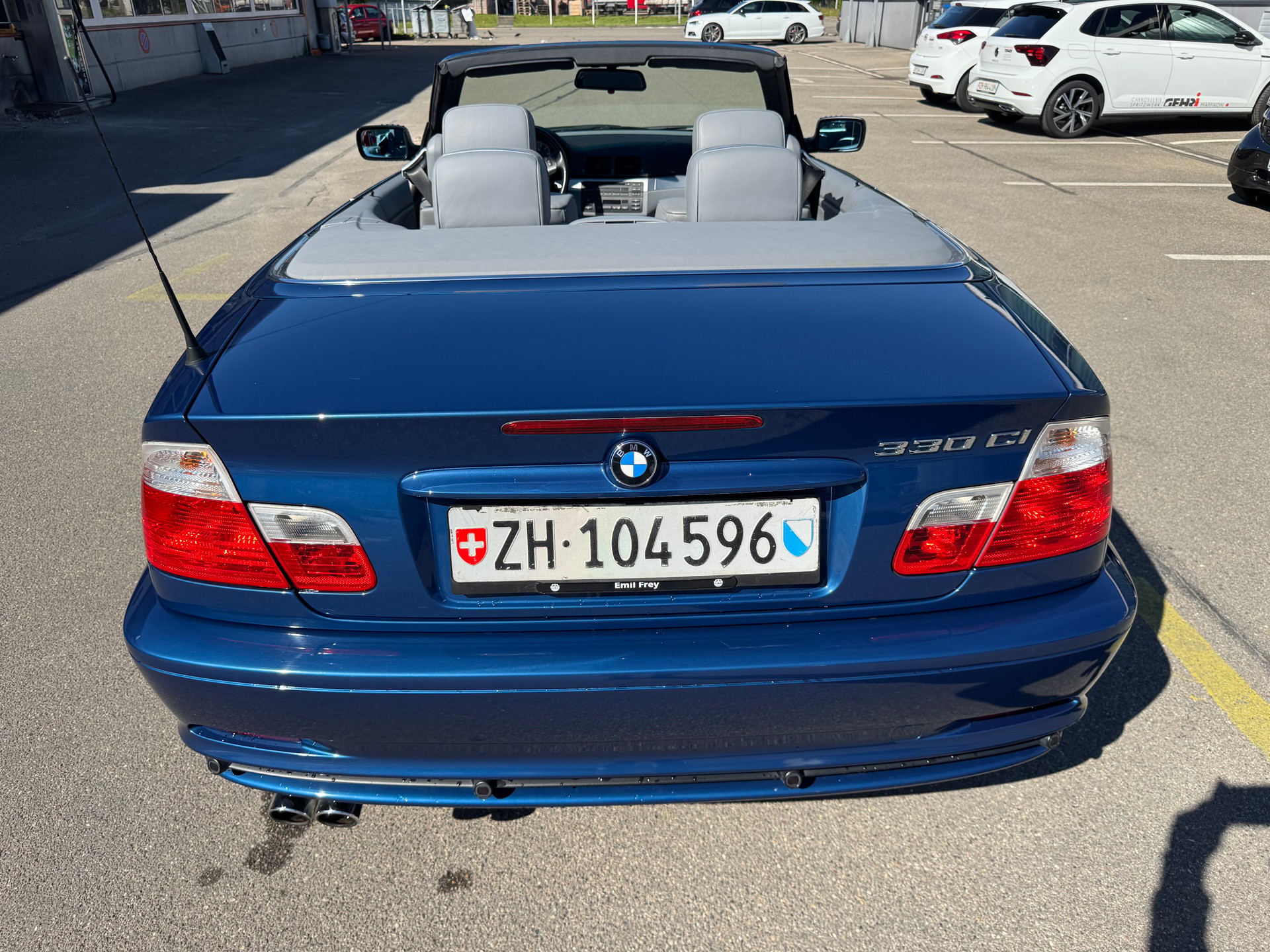 BMW 330Ci-image-4