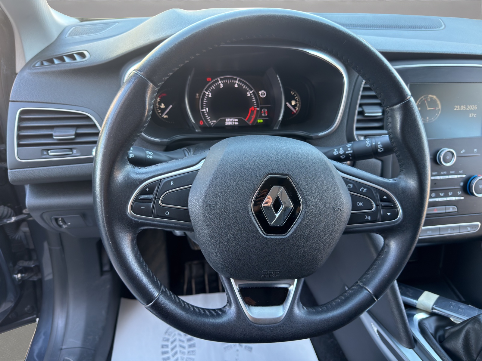 RENAULT Mégane Grandtour 1.2 16V Turbo Life-image-9