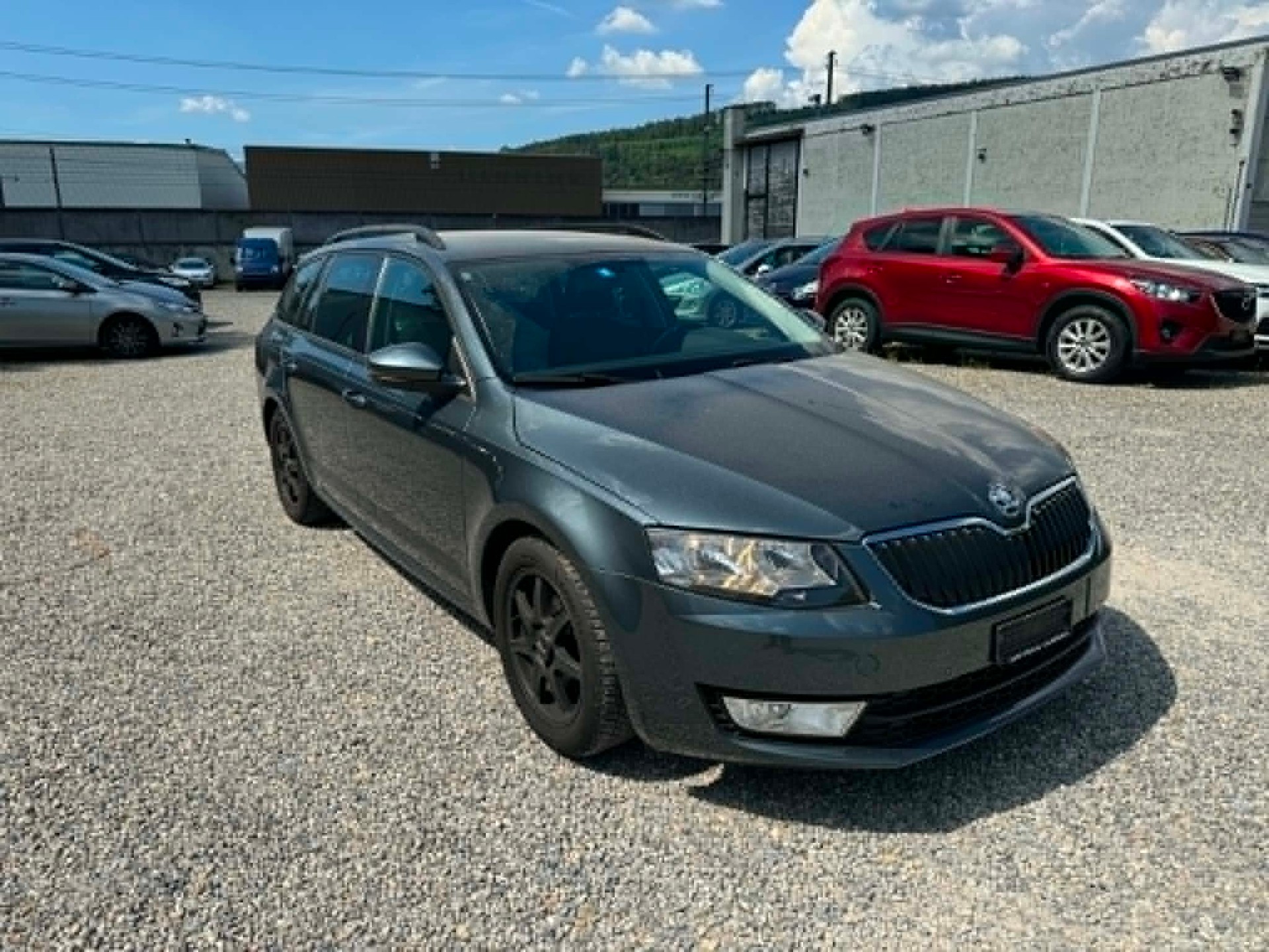 SKODA Octavia Combi 2.0 TDI 4x4-image-11