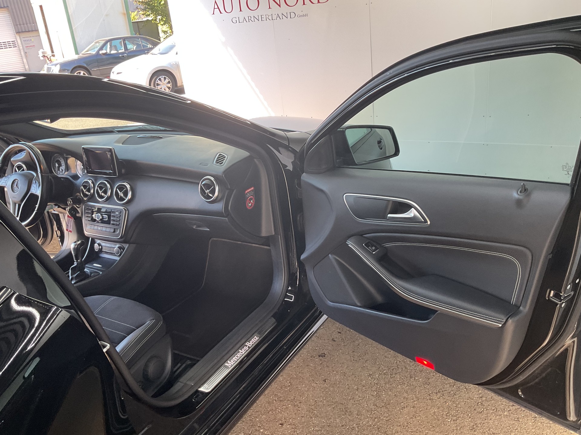 MERCEDES-BENZ A 200 Night Star-image-8