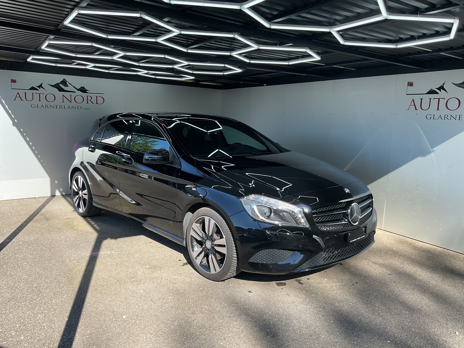MERCEDES-BENZ A 200 Night Star