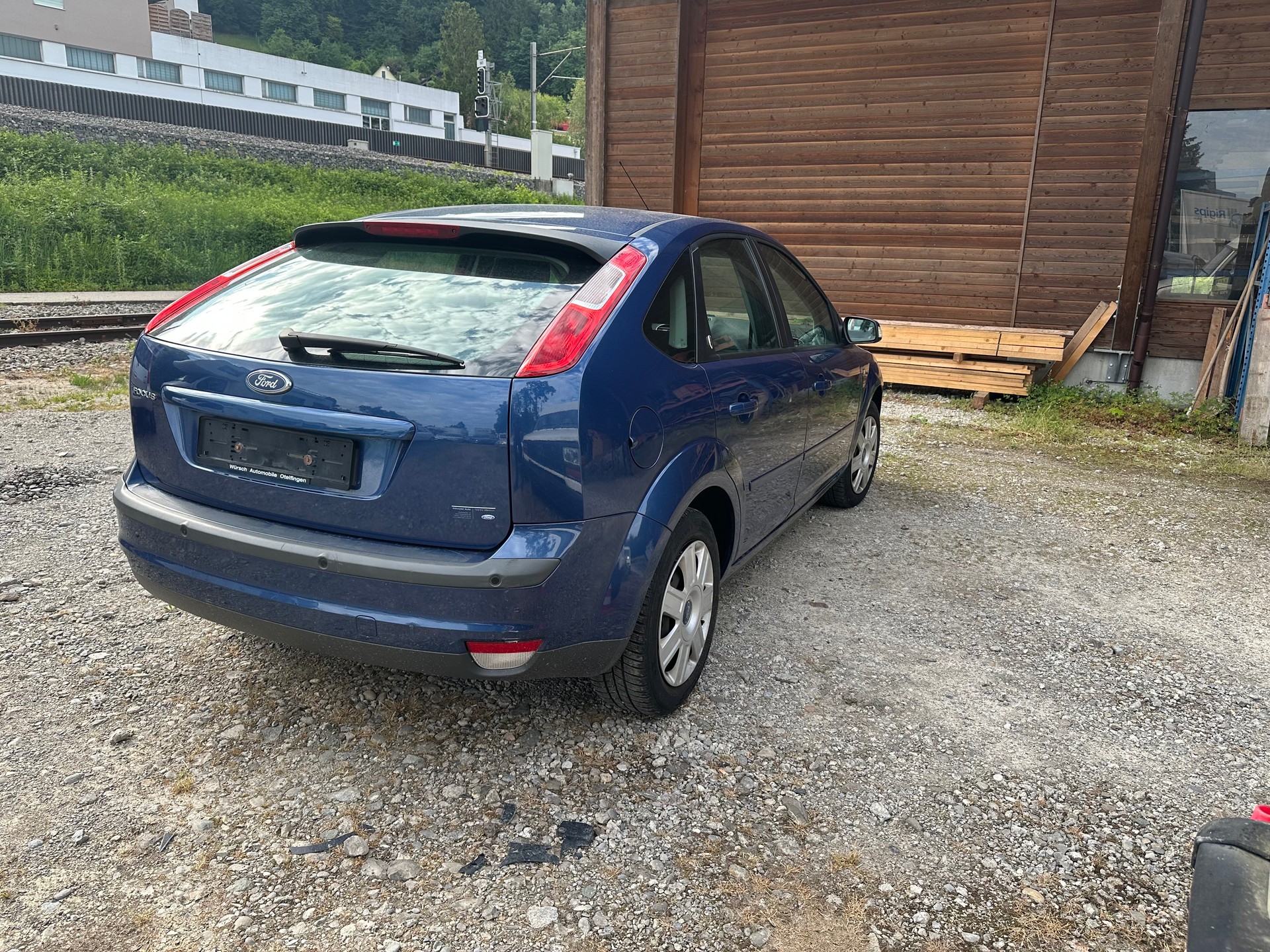 FORD FOCUS-image-5