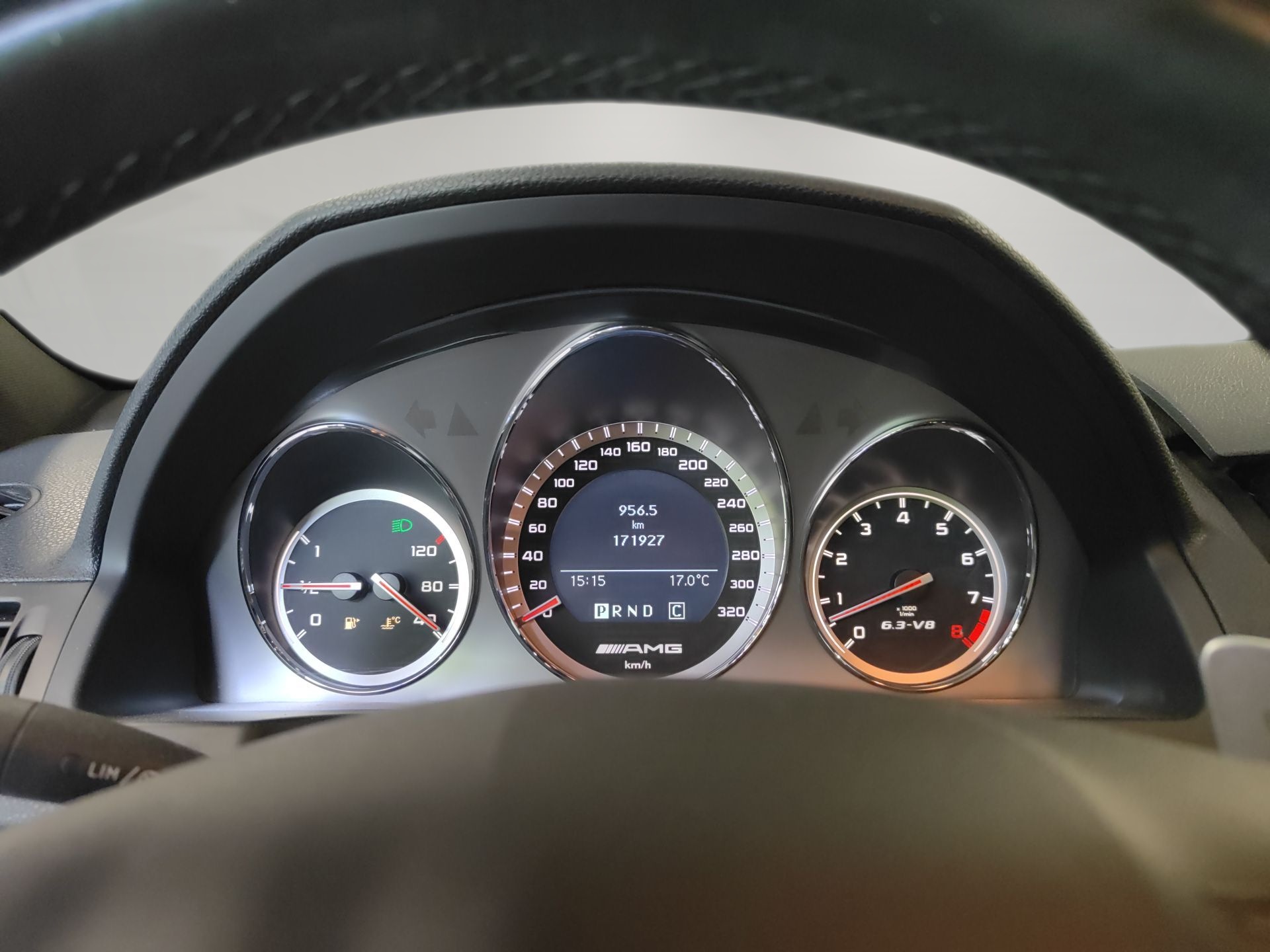MERCEDES-BENZ C 63 AMG Avantgarde 7G-Tronic-image-6
