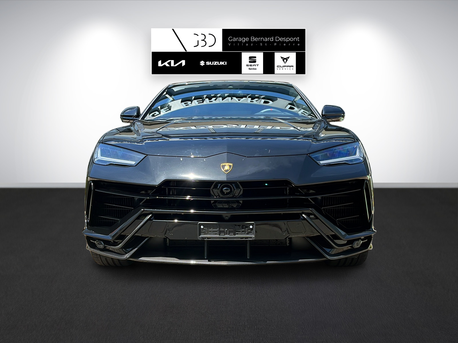 LAMBORGHINI Performante-image-1