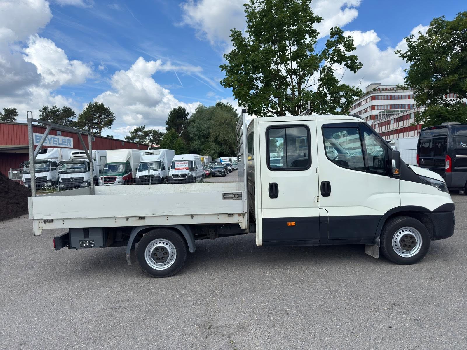 IVECO 35 S 15 D 7 Plätze-image-4