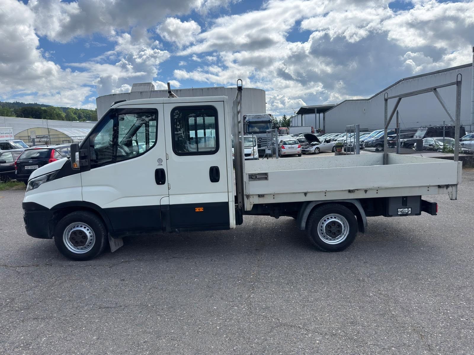 IVECO 35 S 15 D 7 Plätze-image-3