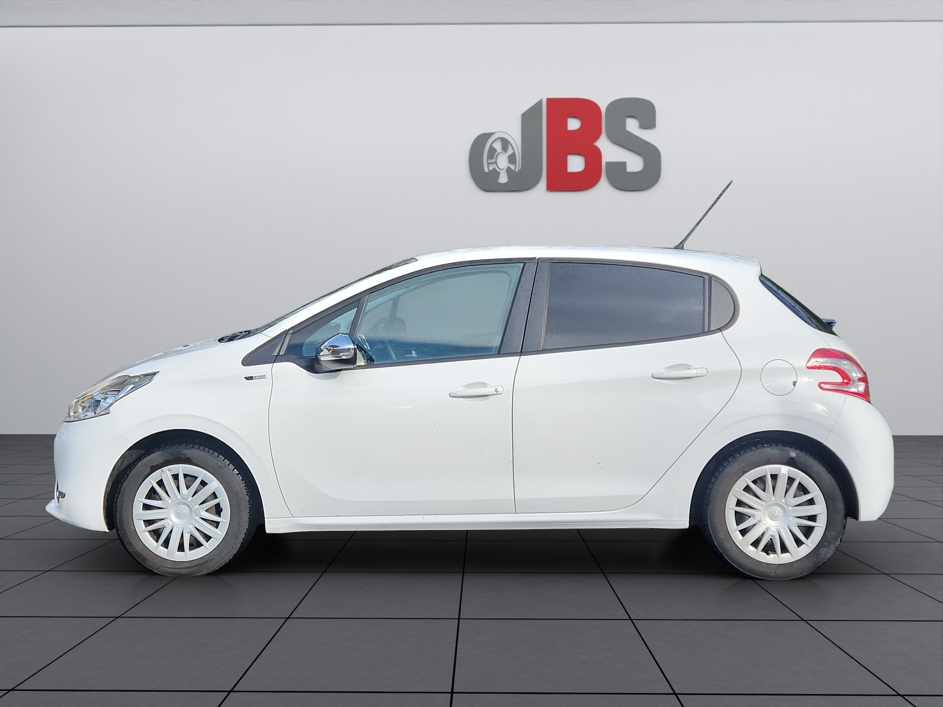 PEUGEOT 208 1.2 VTI Active-image-3