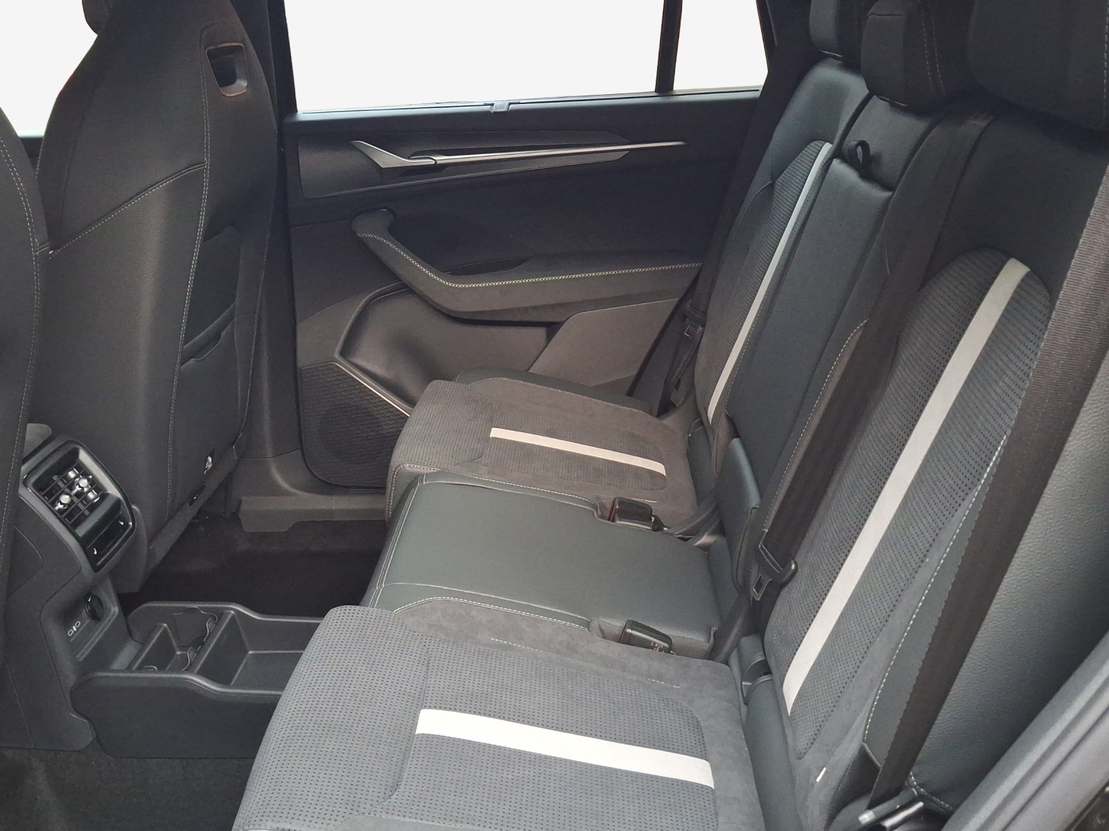 SKODA Kodiaq 2.0 TSI Sportline 4x4-image-11