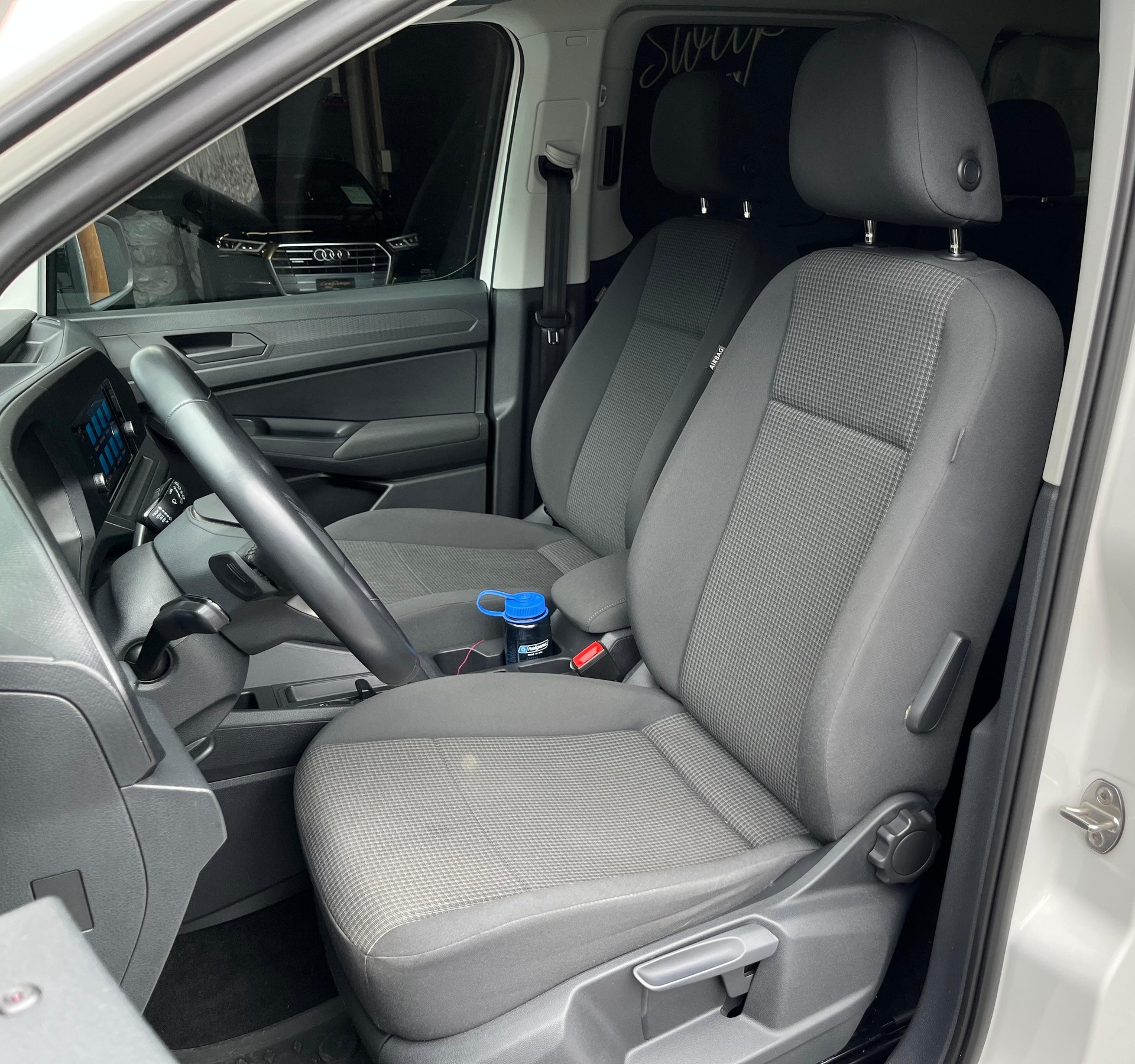 VW CADDY California 1.5 TSI DSG 7-image-7