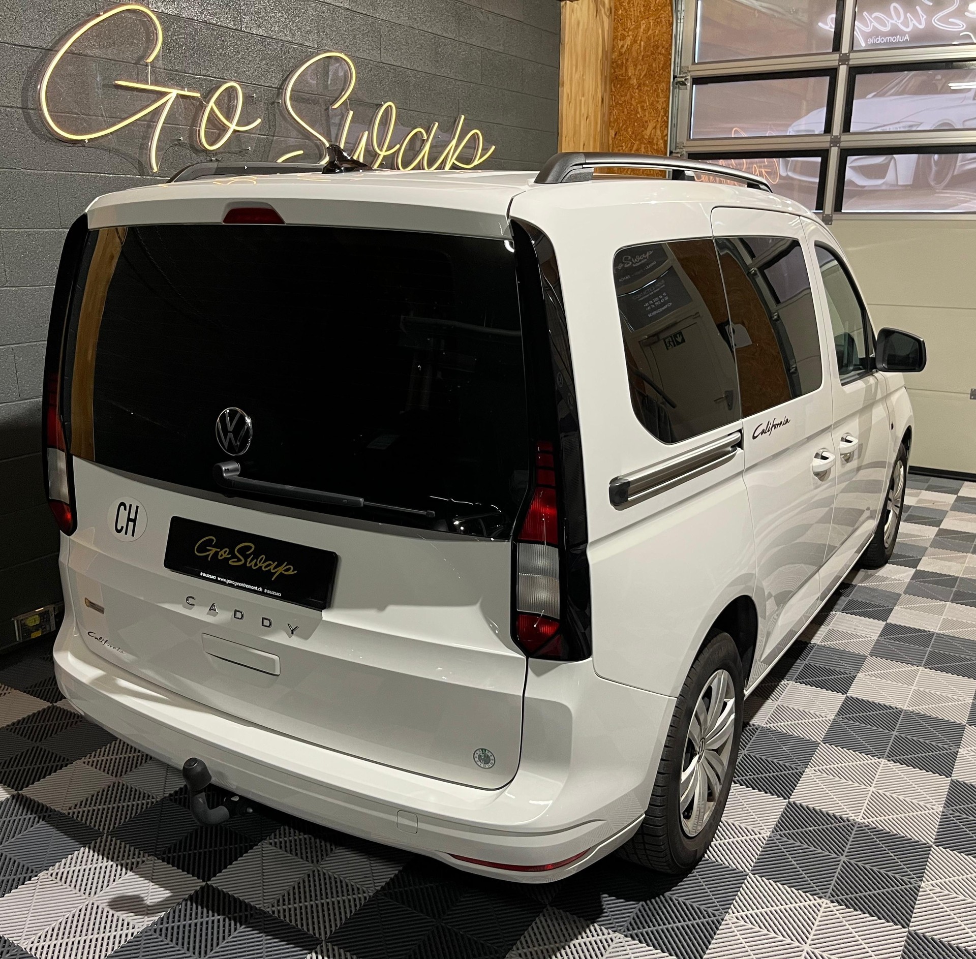 VW CADDY California 1.5 TSI DSG 7-image-2