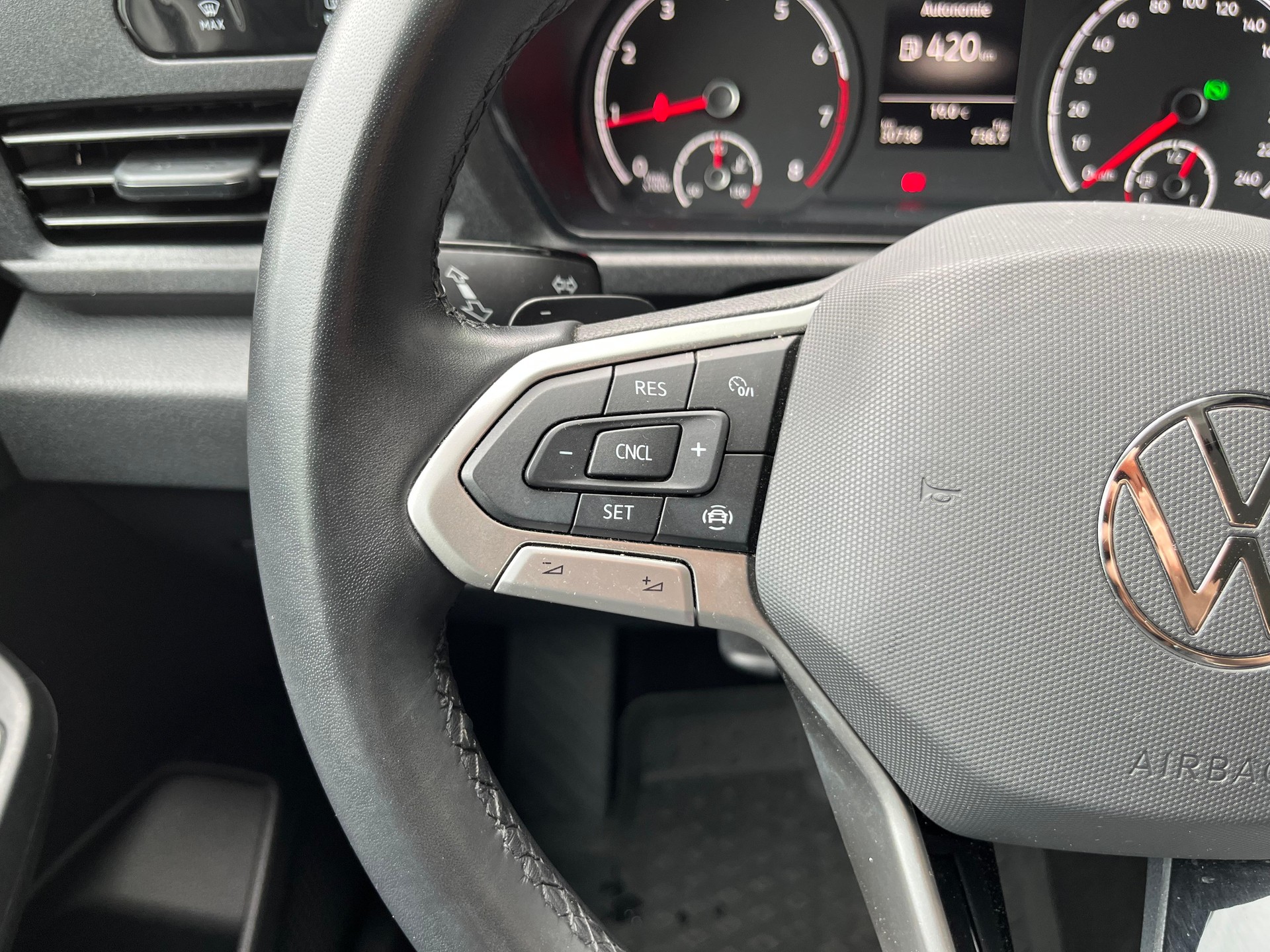 VW CADDY California 1.5 TSI DSG 7-image-12