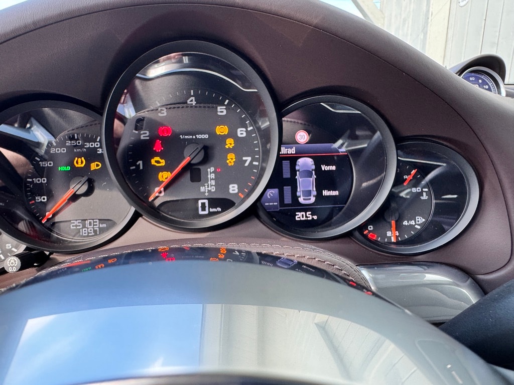 PORSCHE 3.0 Carrera 4S PDK-image-9