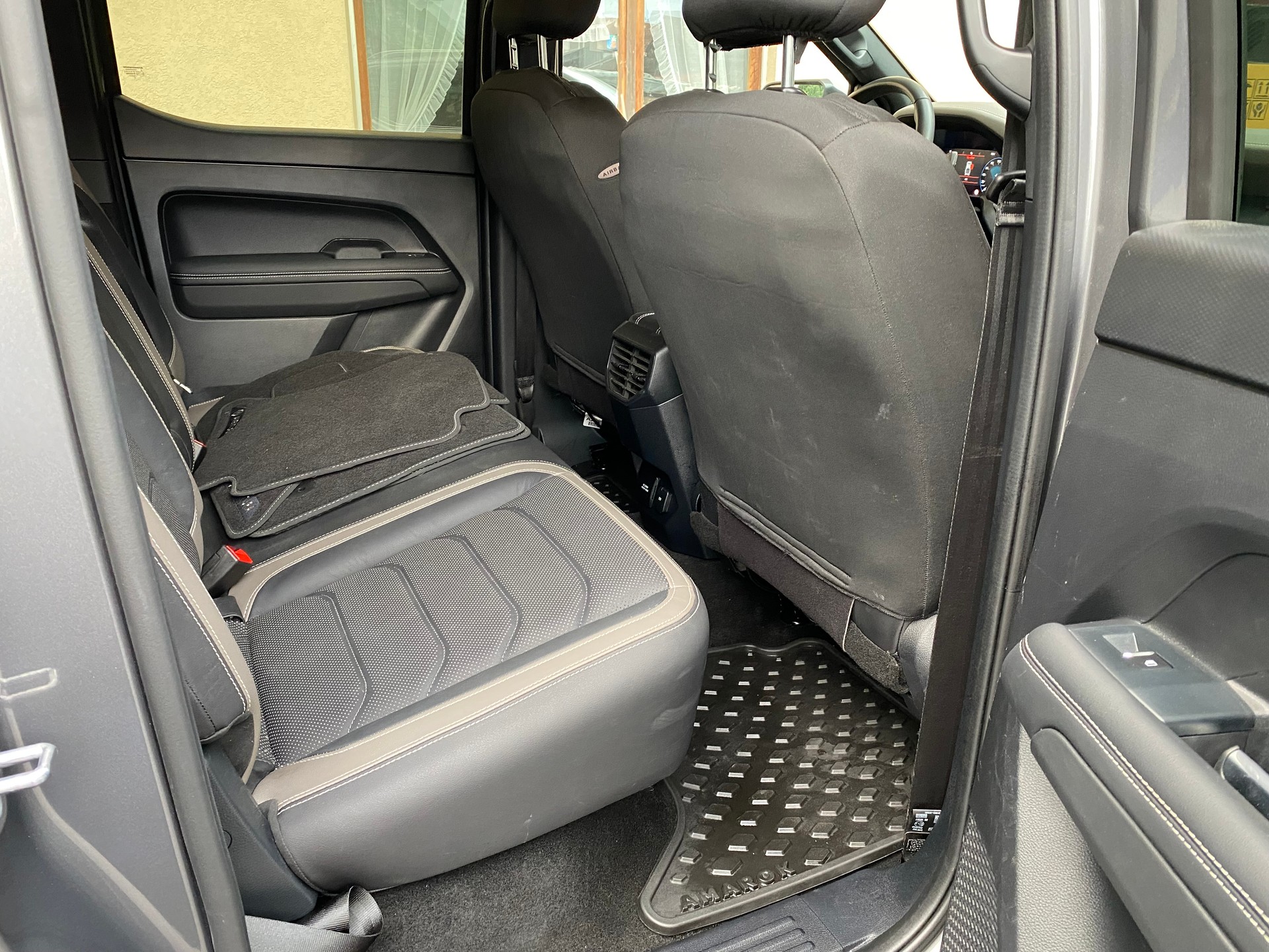 VW Amarok 3.0TDI Aventura Winter 2-image-6