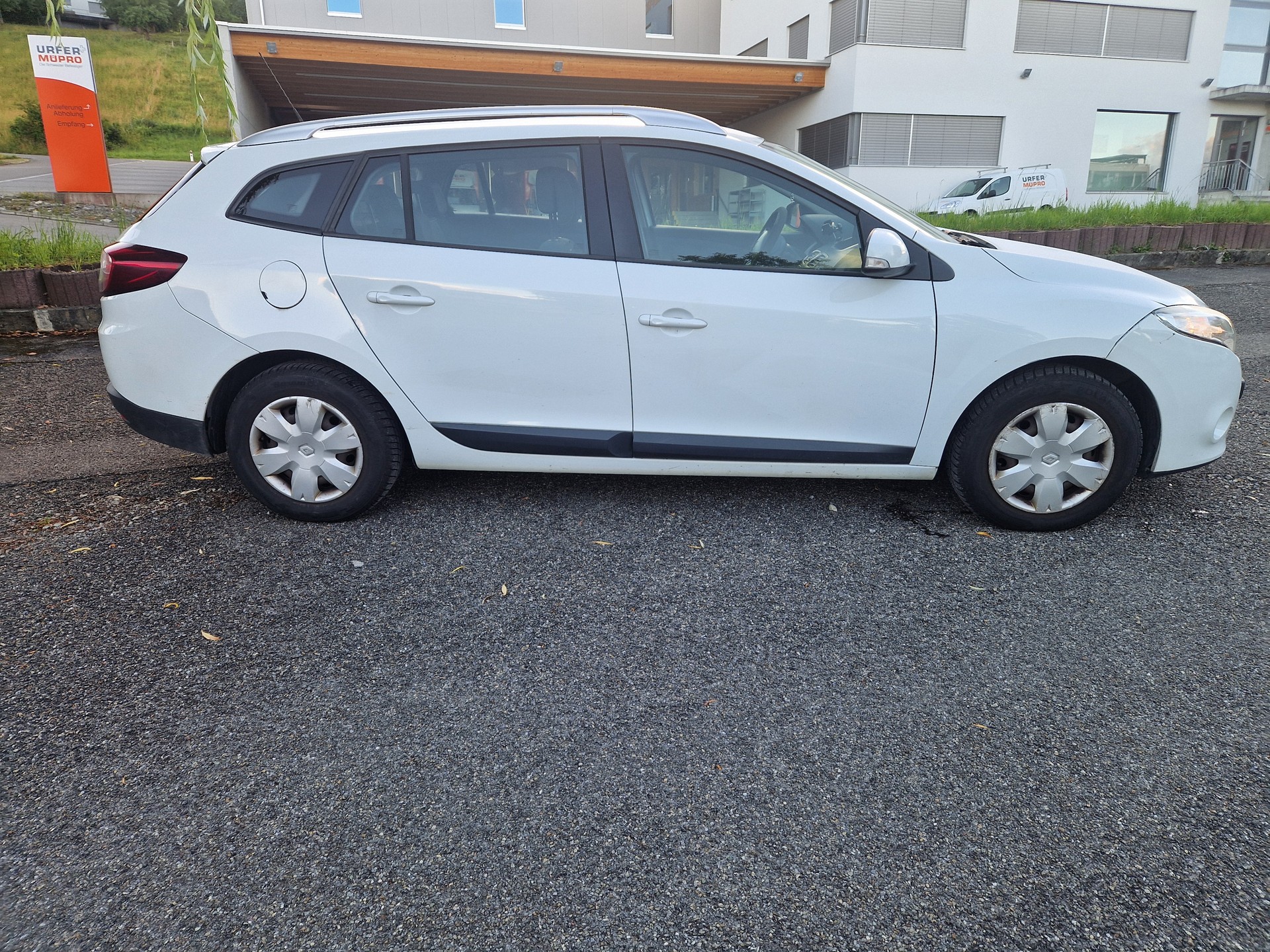 RENAULT Mégane Grandtour 1.5 dCi Expression-image-3