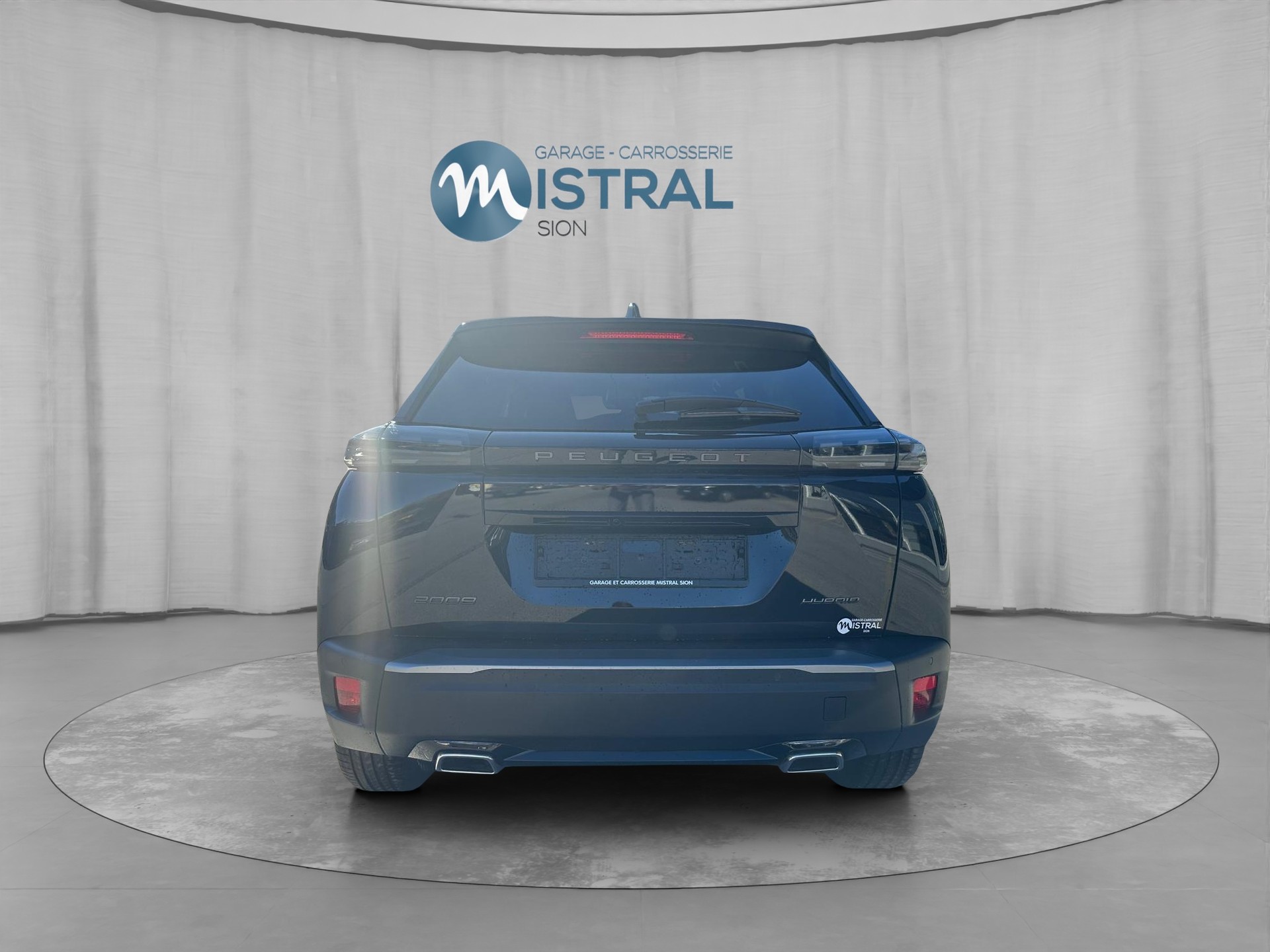 PEUGEOT 2008 1.2 145 MHEV Allure Premium-image-3