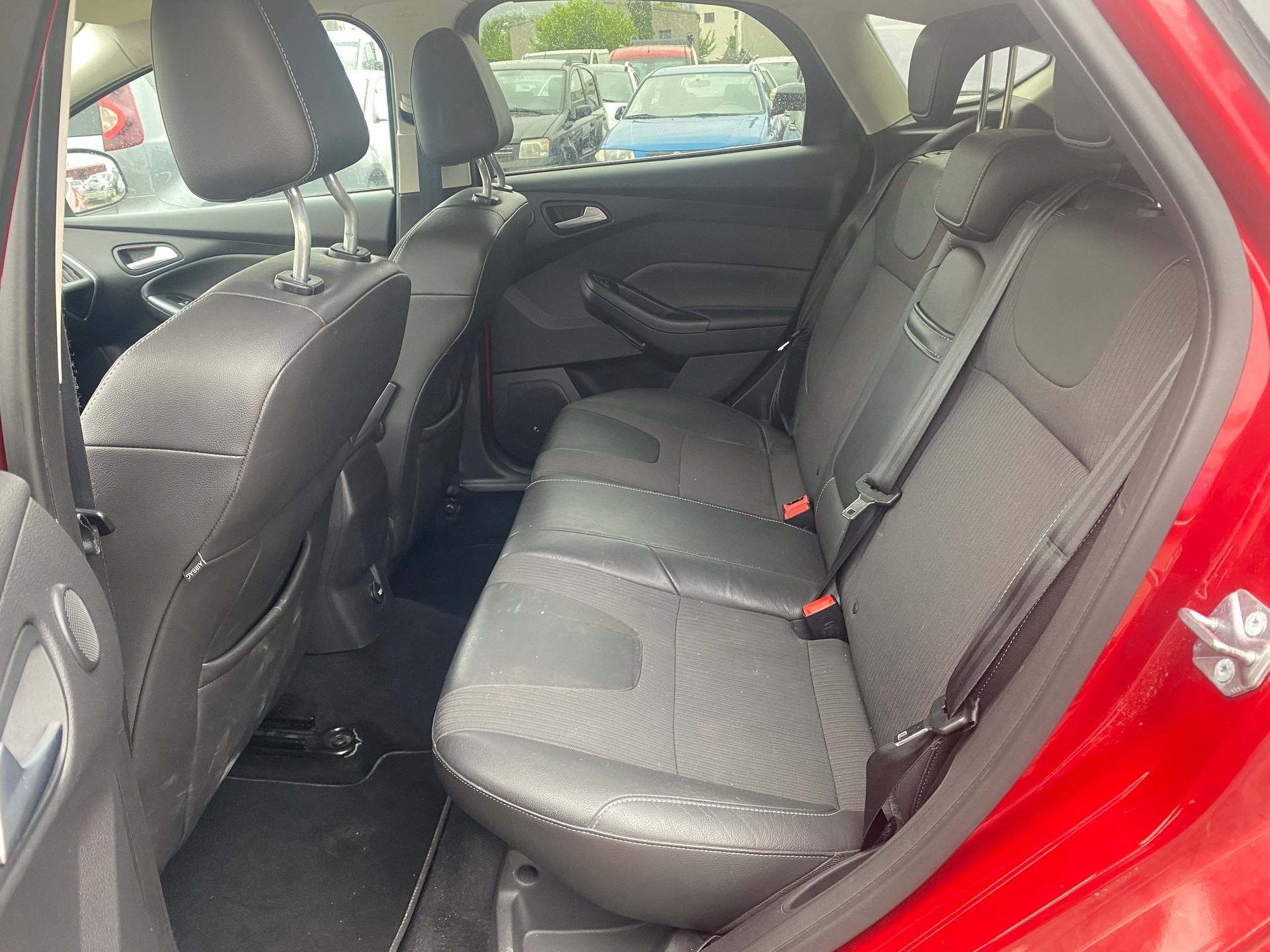 FORD Focus 1.6 SCTi Trend-image-10