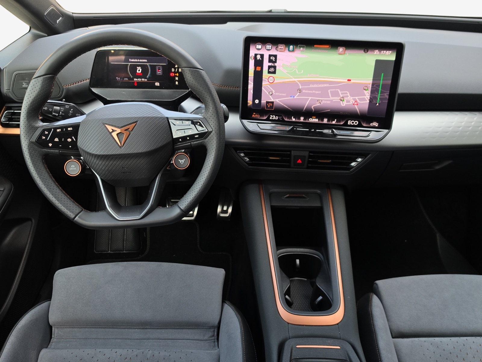 CUPRA Born 79 kWh e-Boost Adrenaline-image-8