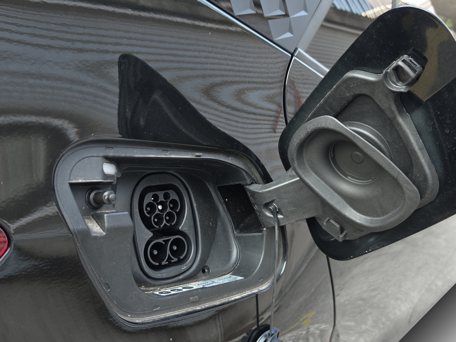 CUPRA Born 79 kWh e-Boost Adrenaline-image-15