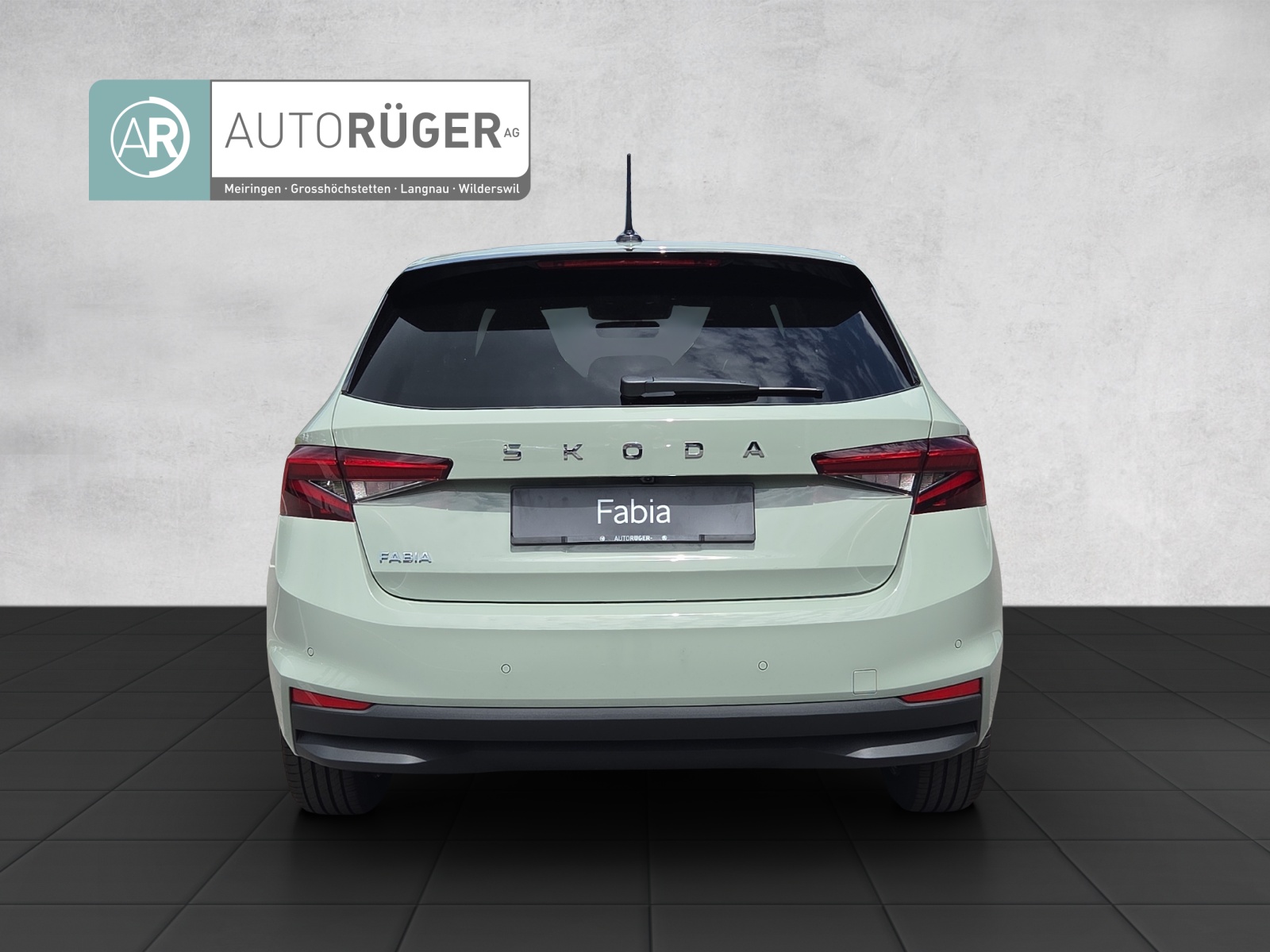 SKODA Fabia 1.0 TSI Dynamic DSG-image-4