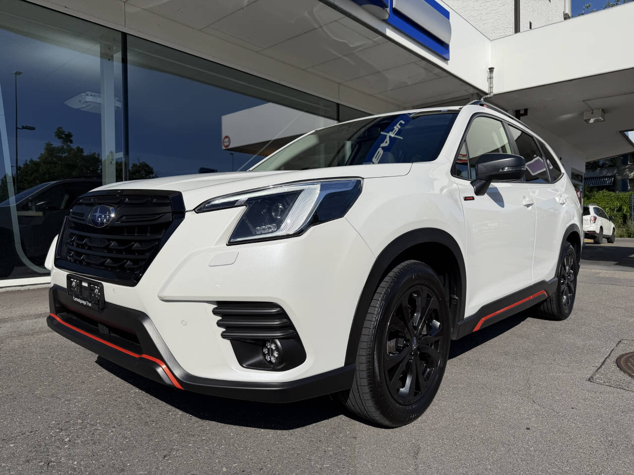SUBARU Forester Station 2.0i e-Boxer Sport-image-1