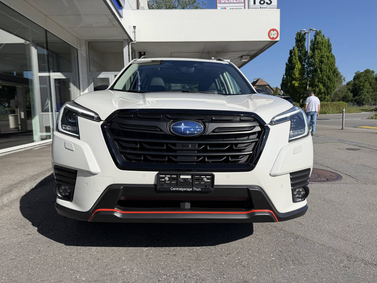 SUBARU Forester Station 2.0i e-Boxer Sport-image-2