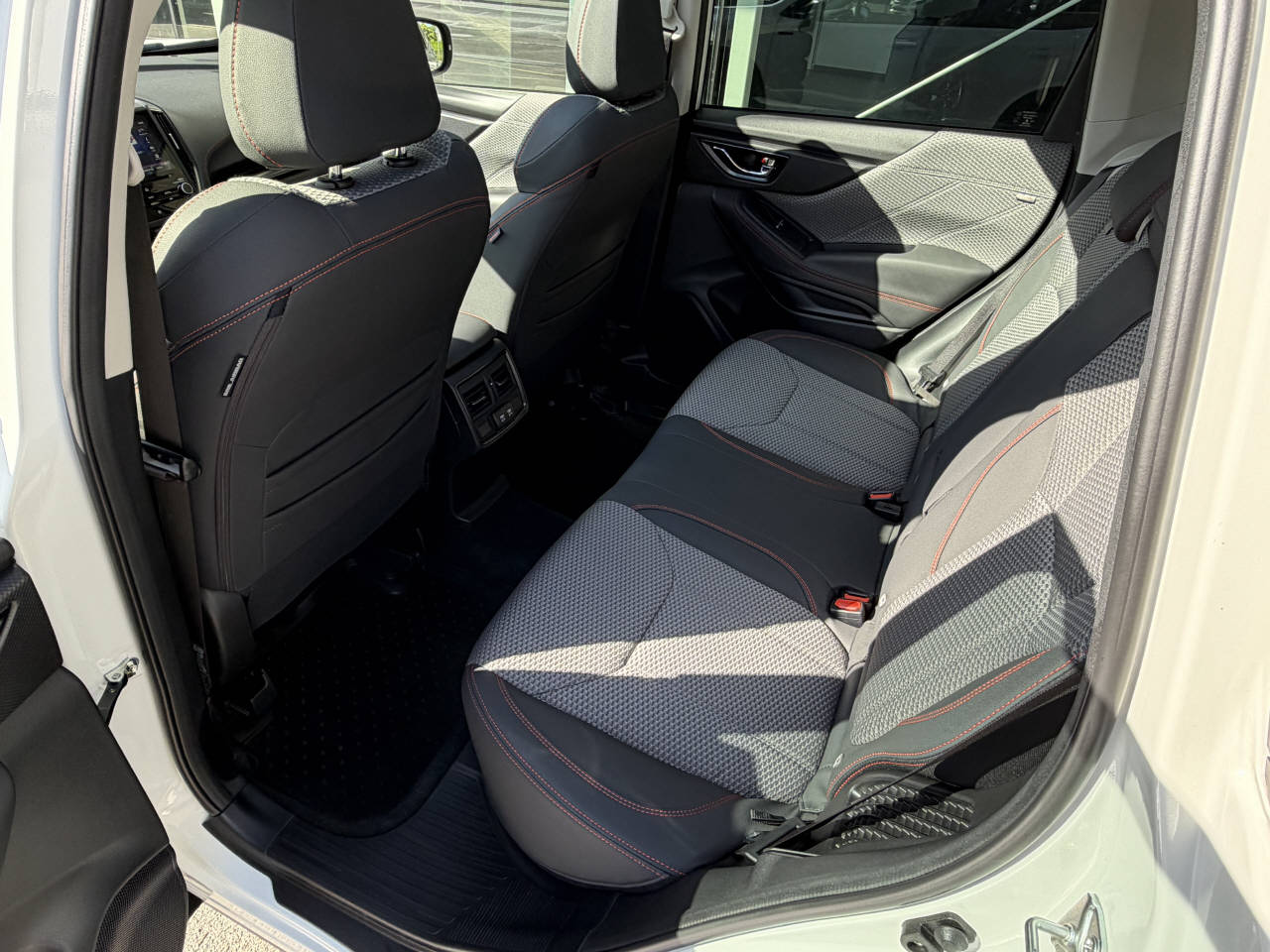 SUBARU Forester Station 2.0i e-Boxer Sport-image-8