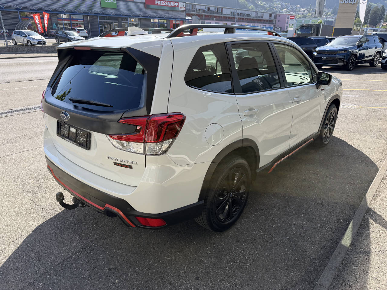 SUBARU Forester Station 2.0i e-Boxer Sport-image-4