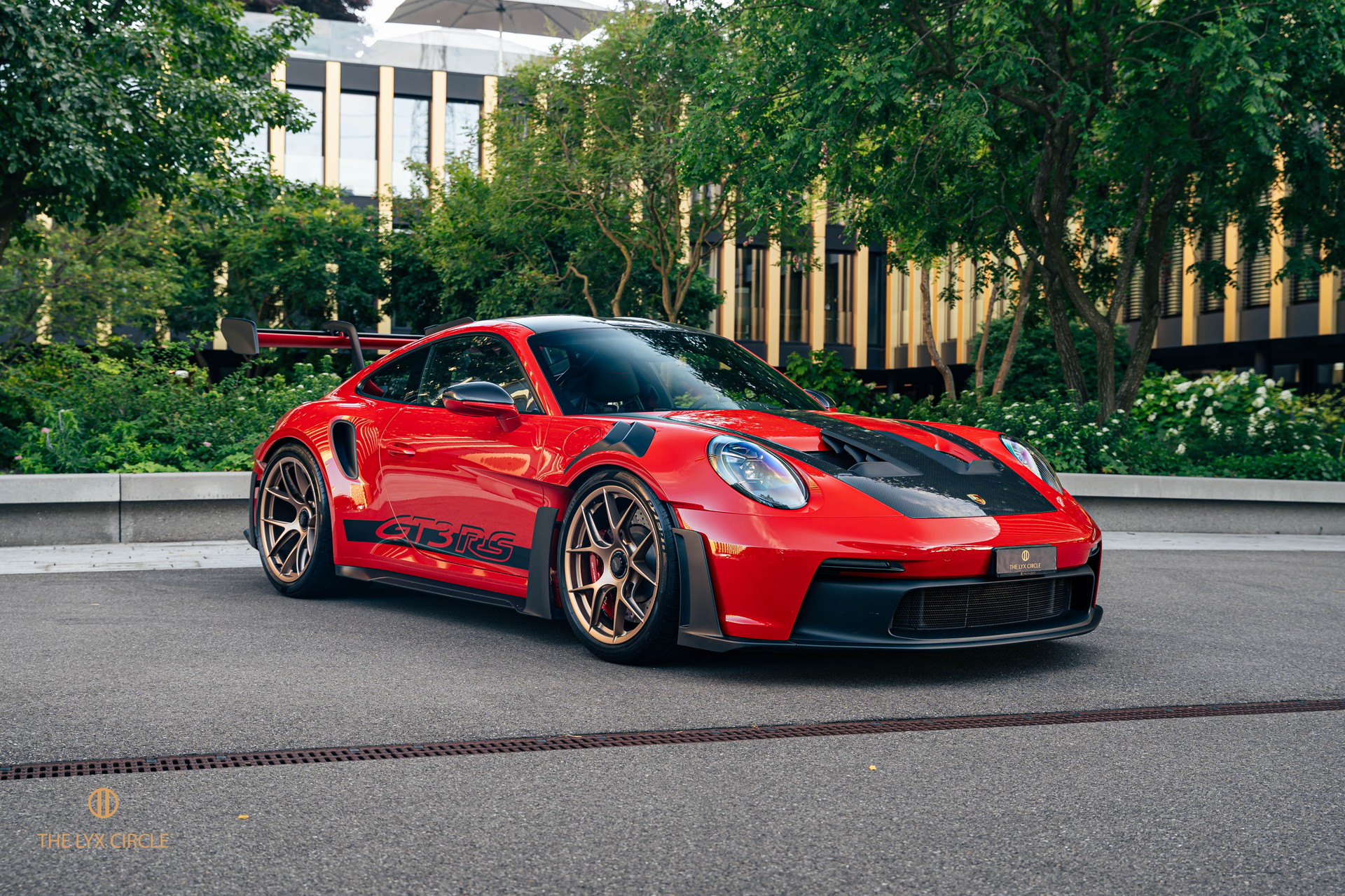 PORSCHE 911 GT3 RS Weissach-image-1