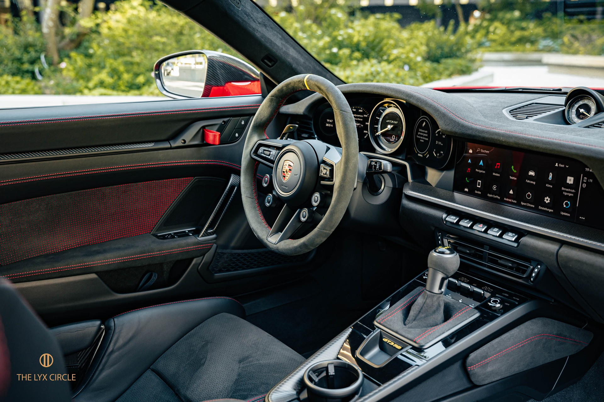 PORSCHE 911 GT3 RS Weissach-image-13