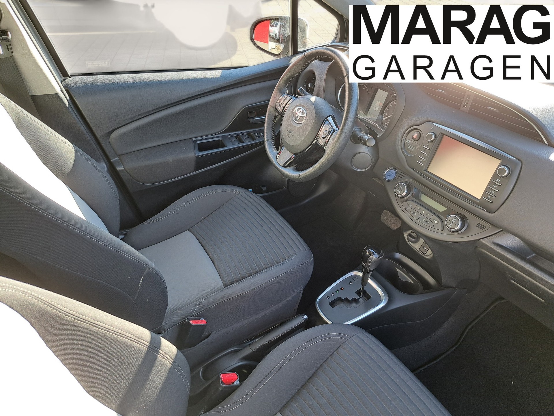 TOYOTA Yaris 1.5 VVT-i Hybrid Trend e-CVT-image-4
