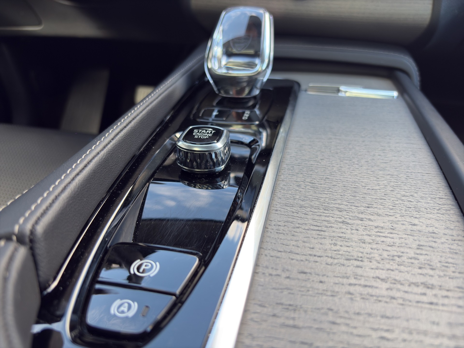 VOLVO XC90 2.0 T8 TE Plus Dark 7P. eAWD-image-11