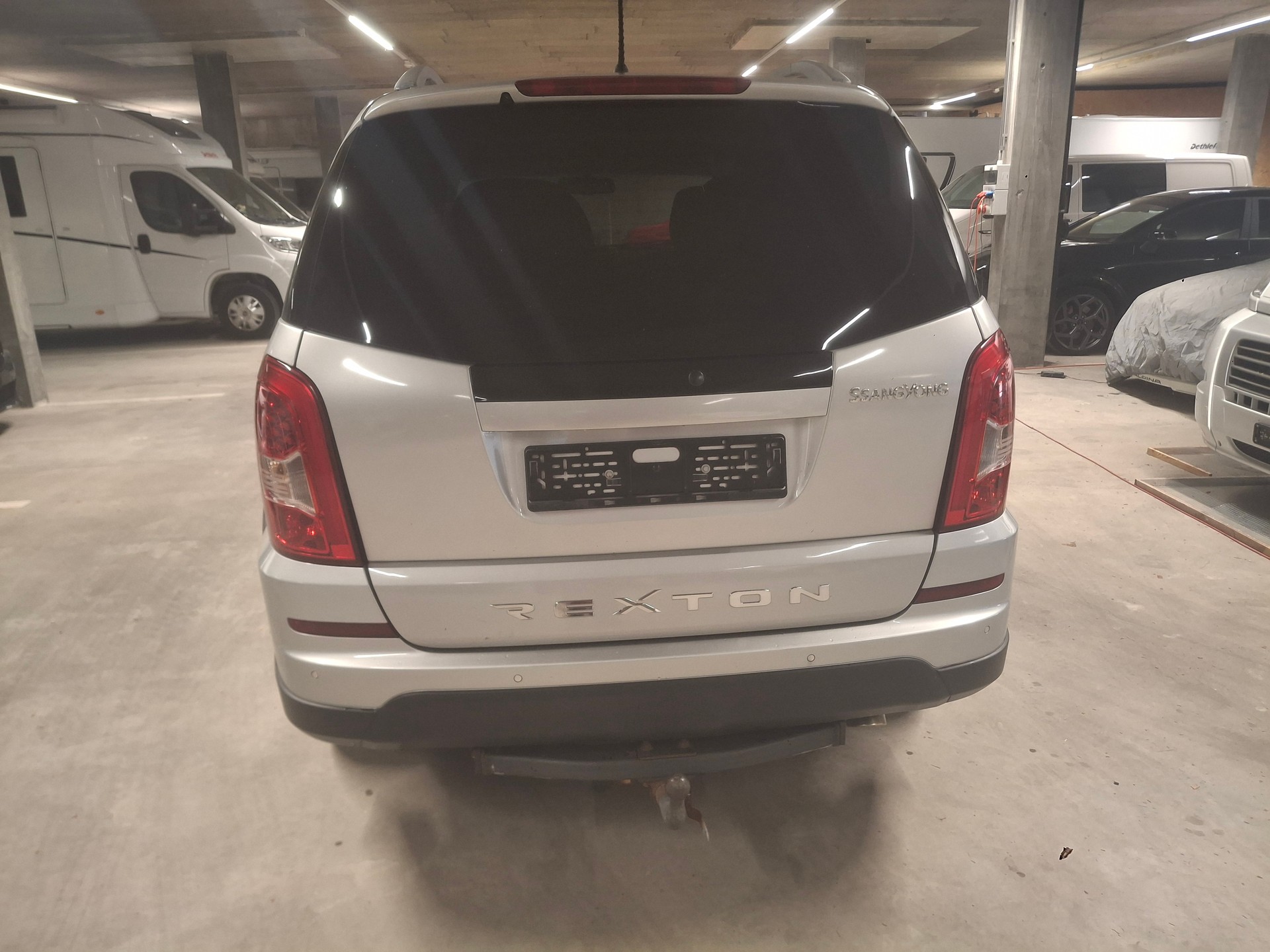 KGM-SsangYong Rexton RX200 e-XDi Sapphire 4WD Automatic-image-2