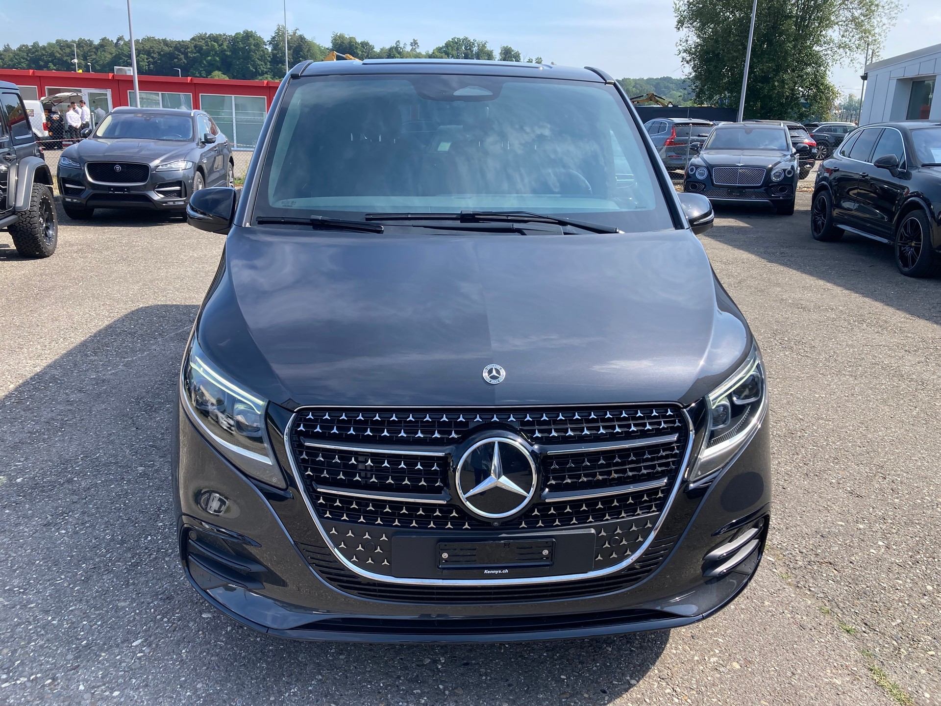 MERCEDES-BENZ V 300 d lang Exclusive 4Matic 9G-Tronic-image-2