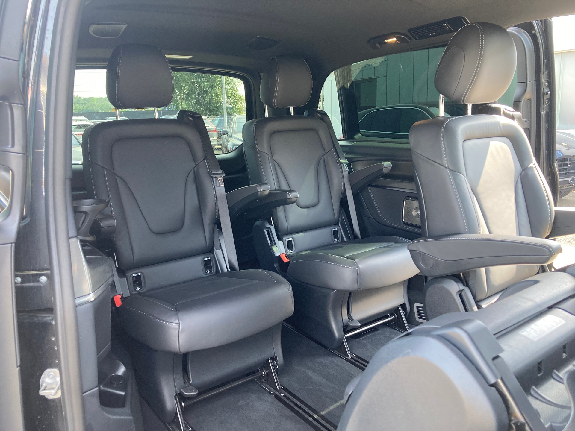 MERCEDES-BENZ V 300 d lang Exclusive 4Matic 9G-Tronic-image-10