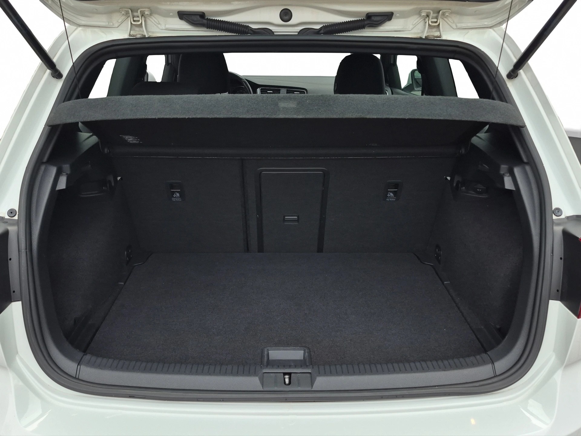 VW Golf 2.0 TSI GTI Performance DSG-image-10