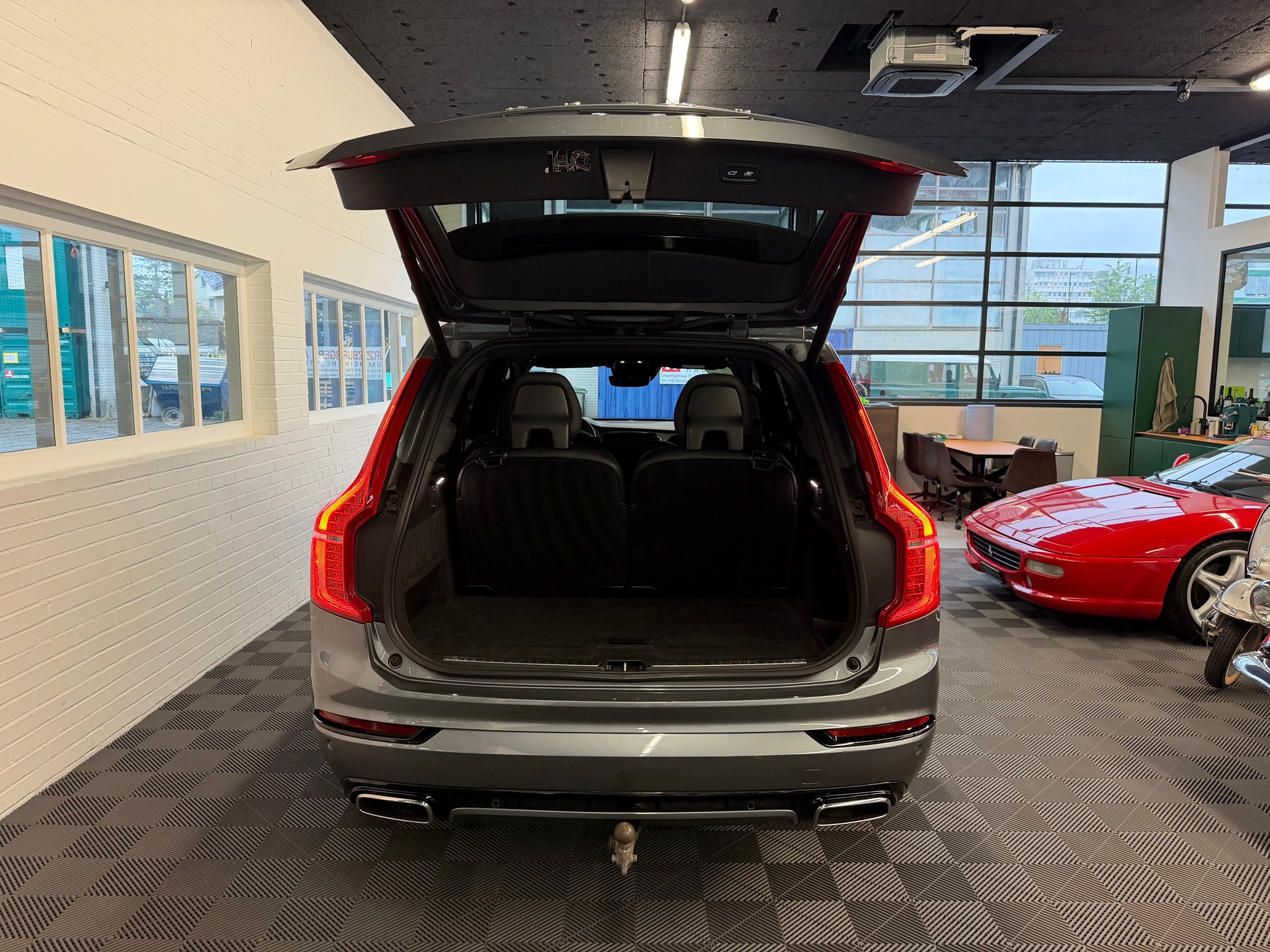 VOLVO XC90 B5 Diesel Mild Hybrid AWD R-Design Geartronic-image-5