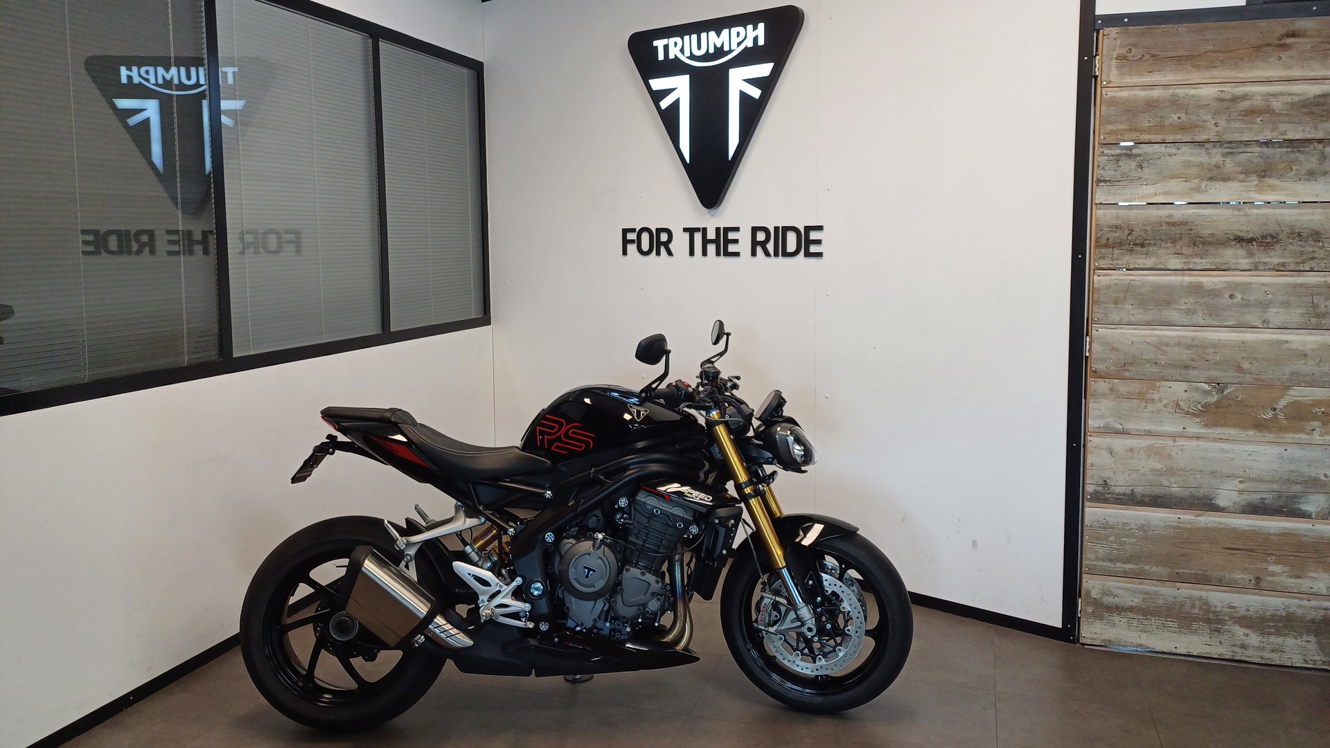 TRIUMPH Speed Triple 1200 RS-image-8