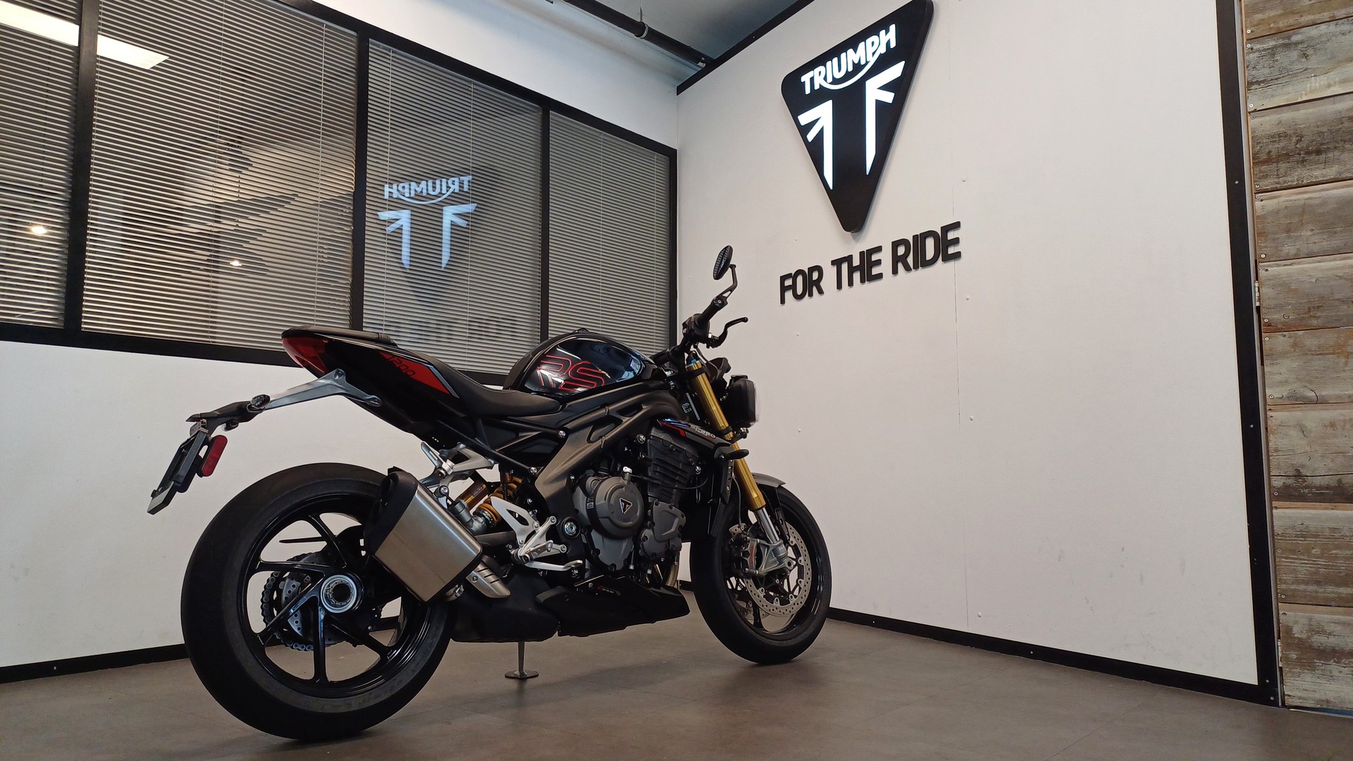 TRIUMPH Speed Triple 1200 RS-image-7