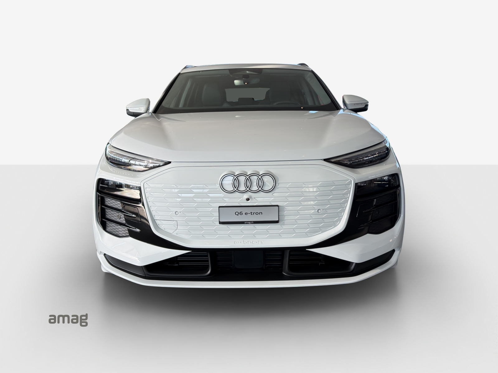 AUDI Q6 e-tron quattro-image-6