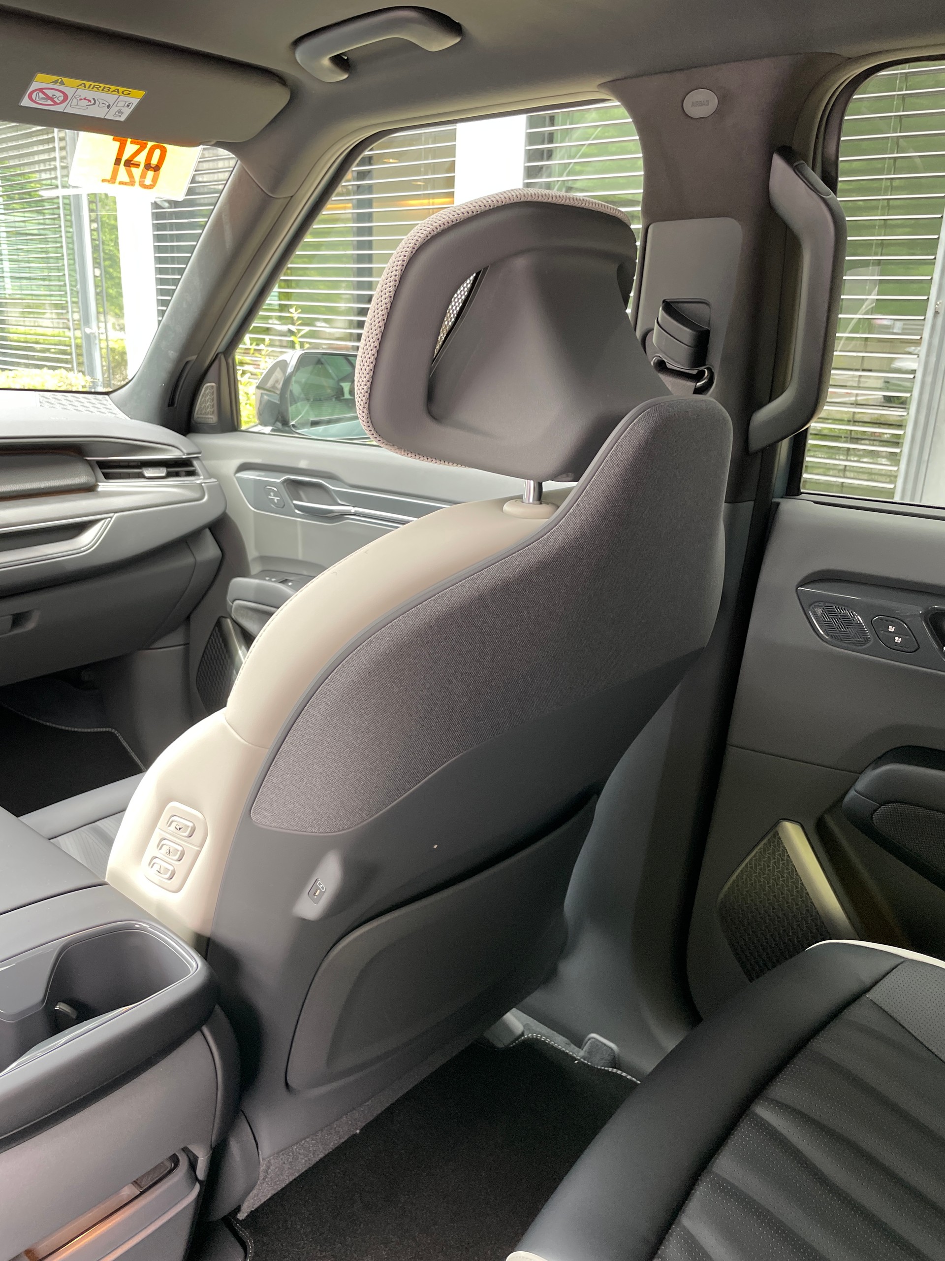 KIA EV9 99,8 kWh GT-Line 4x4 mit Panoramadach und 6-Sitzer-image-22