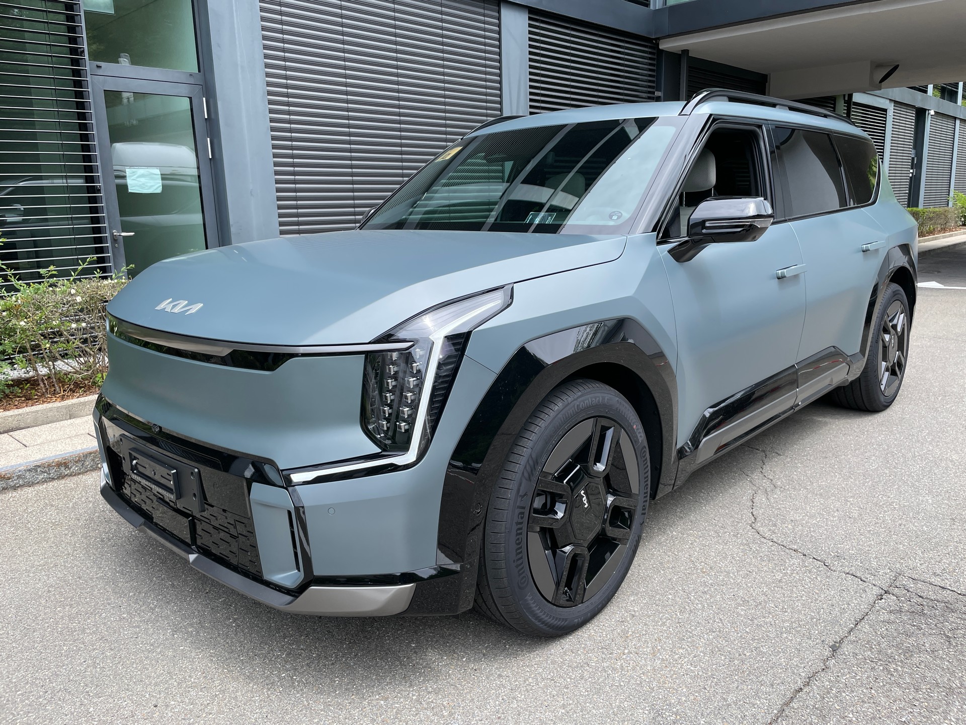 KIA EV9 99,8 kWh GT-Line 4x4 mit Panoramadach und 6-Sitzer-image-0