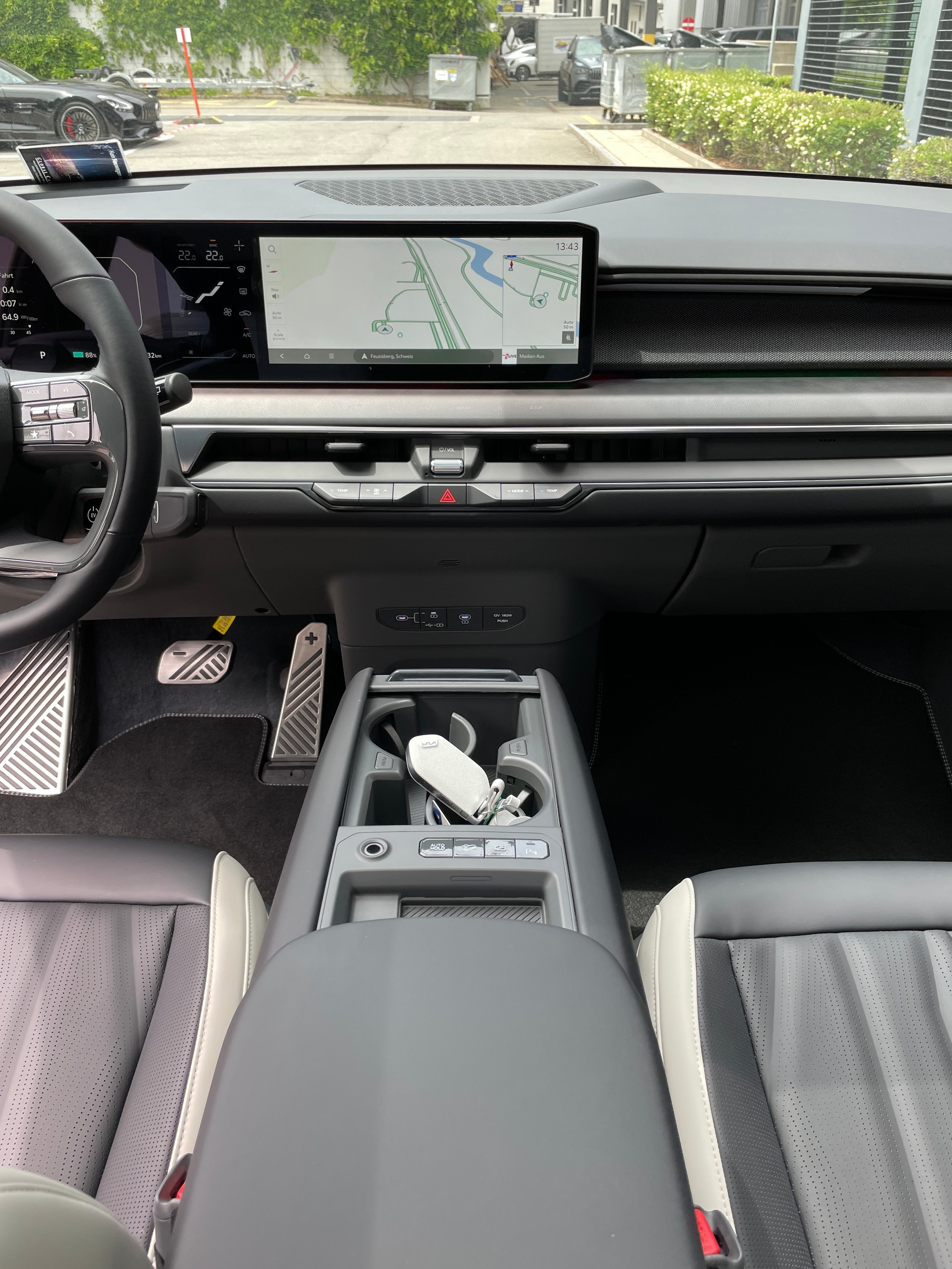KIA EV9 99,8 kWh GT-Line 4x4 mit Panoramadach und 6-Sitzer-image-19