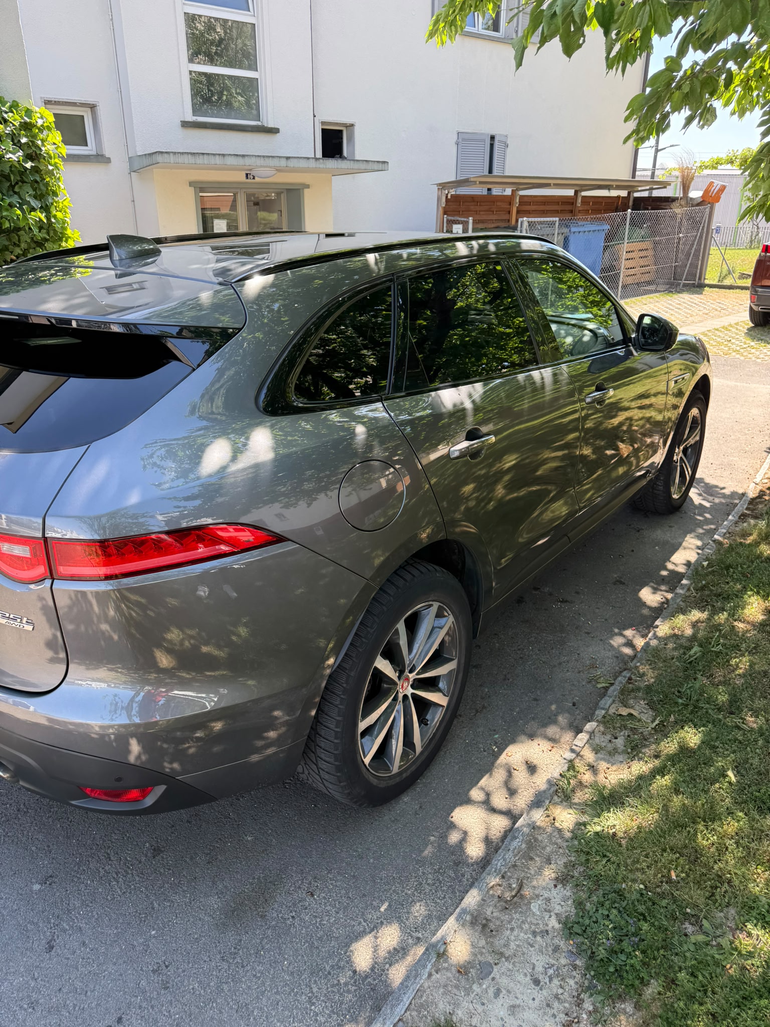 JAGUAR 2.0 T 250 R-Sport AWD-image-0